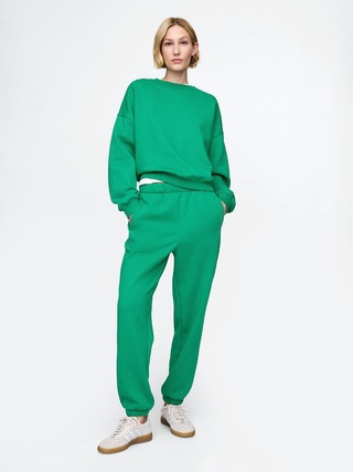 Vintage Soft High Rise Boyfriend Joggers | Gap (US)