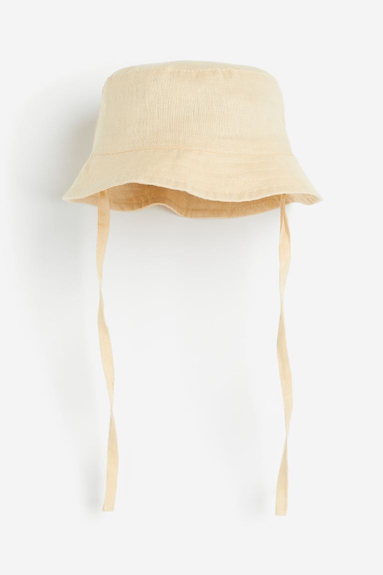 Sun hat | H&M (UK, MY, IN, SG, PH, TW, HK)