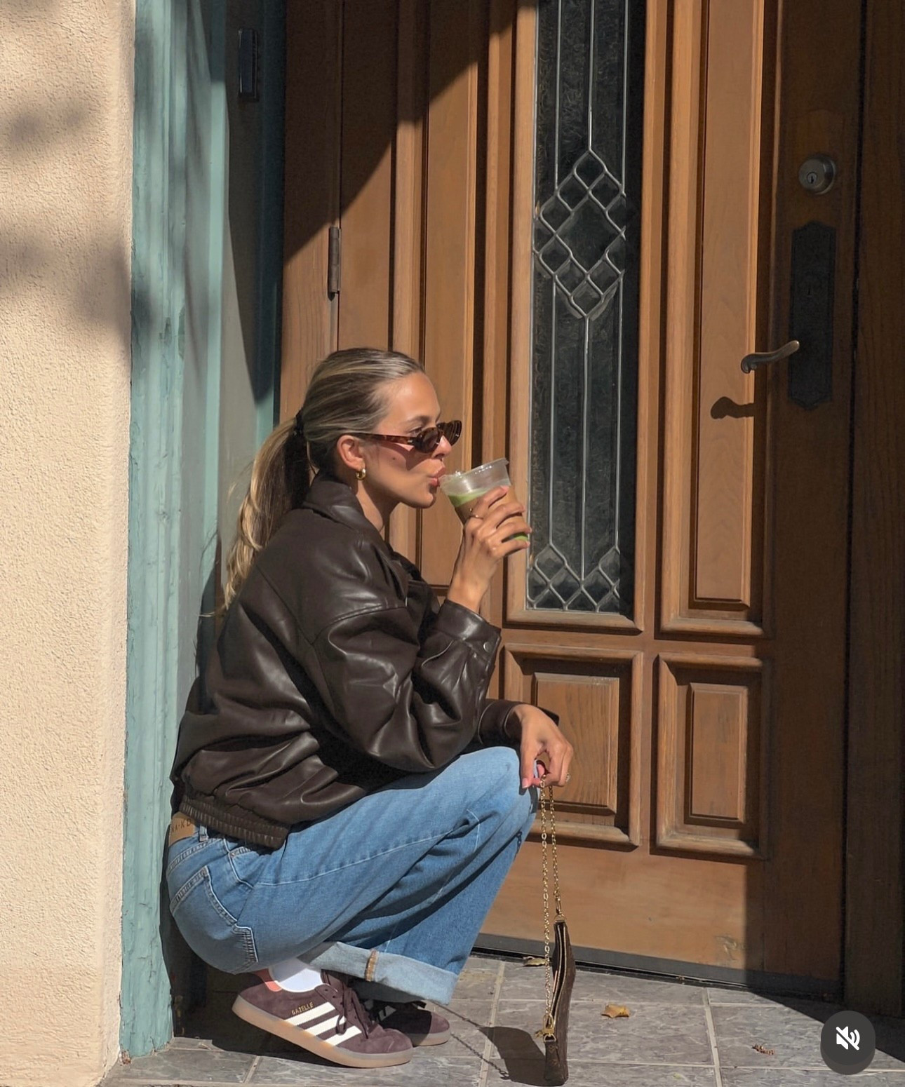 fall colors? yes please! 🤎👜🍂

my jacket & pants are from NAKD last year, so i linked similar ones :)

brown leather jacket, low rise baggy jeans, fall jackets, brown sneakers, adidas gazelle, adidas sneakers, le specs sunglasses, fall outfit ideas, casual fall outfit ideas