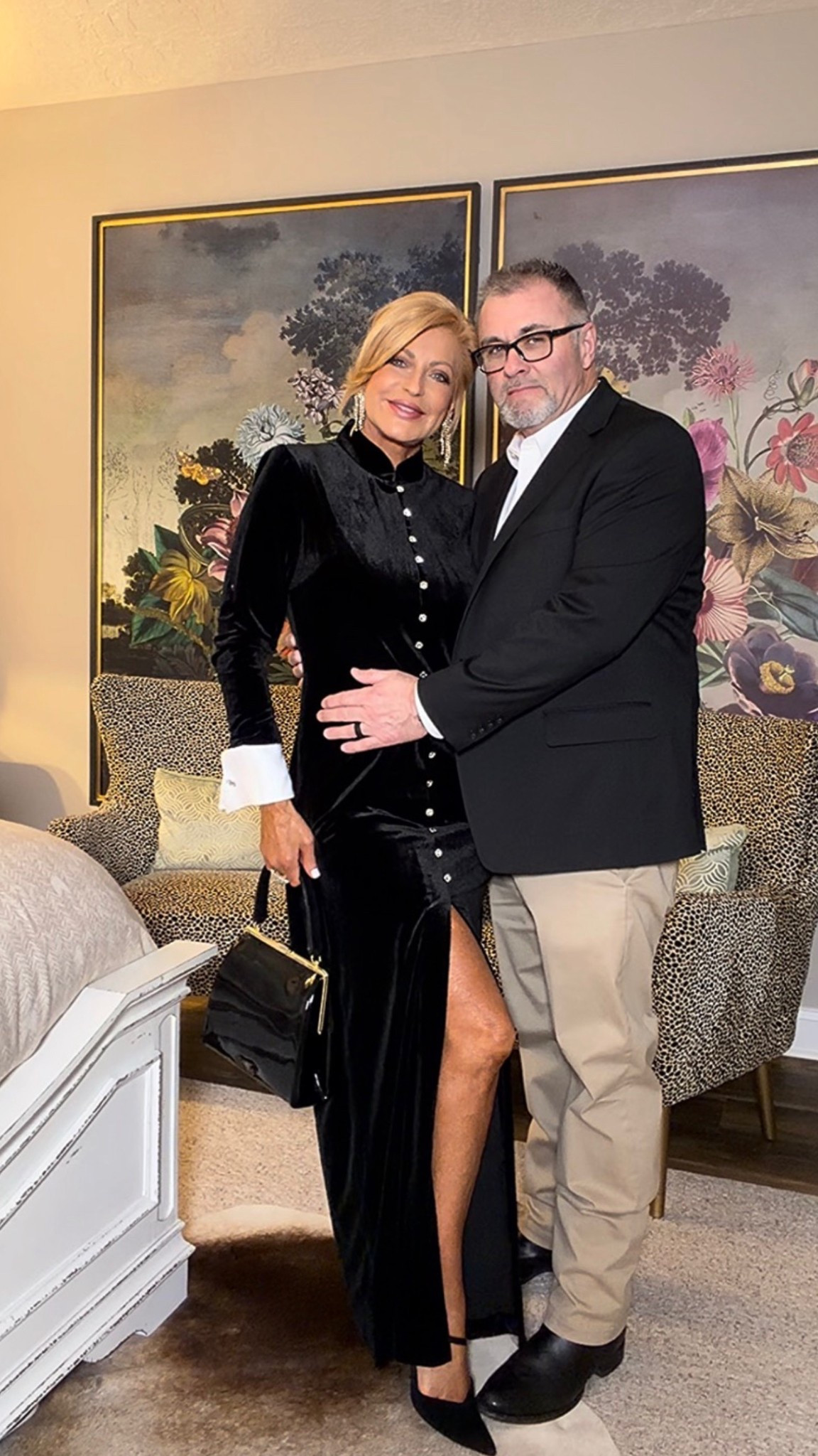 Love this dress & it’s one I will have for years to come.  It will be perfect for weddings & datenights. 🖤

#LTKootd #LTKgrwm #LTKOver40