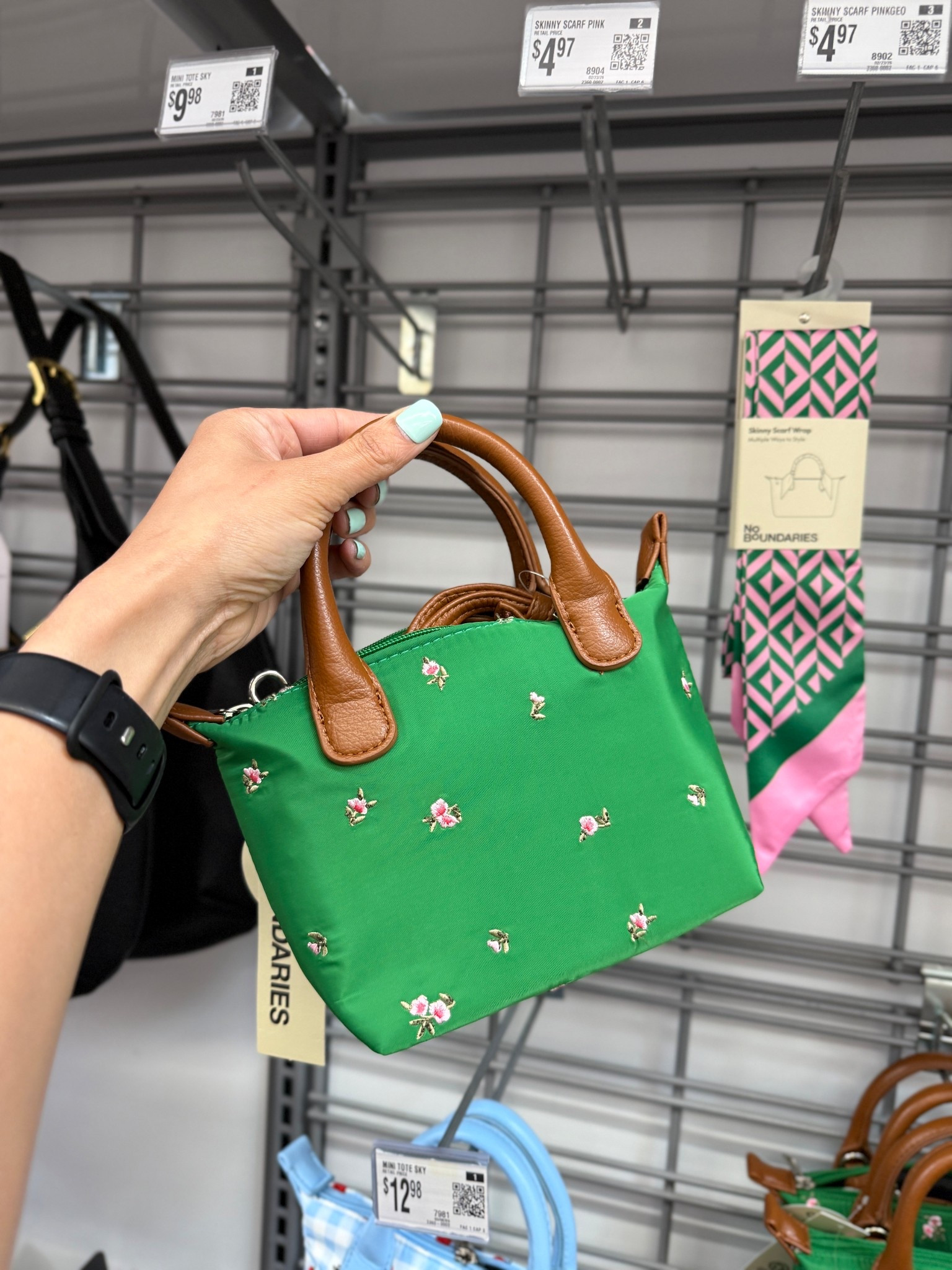 Mini bag
Tote 
Handbag 
Scarves 
Accessories 
Floral


#LTKgrwm #LTKdayinmylife #LTKootd