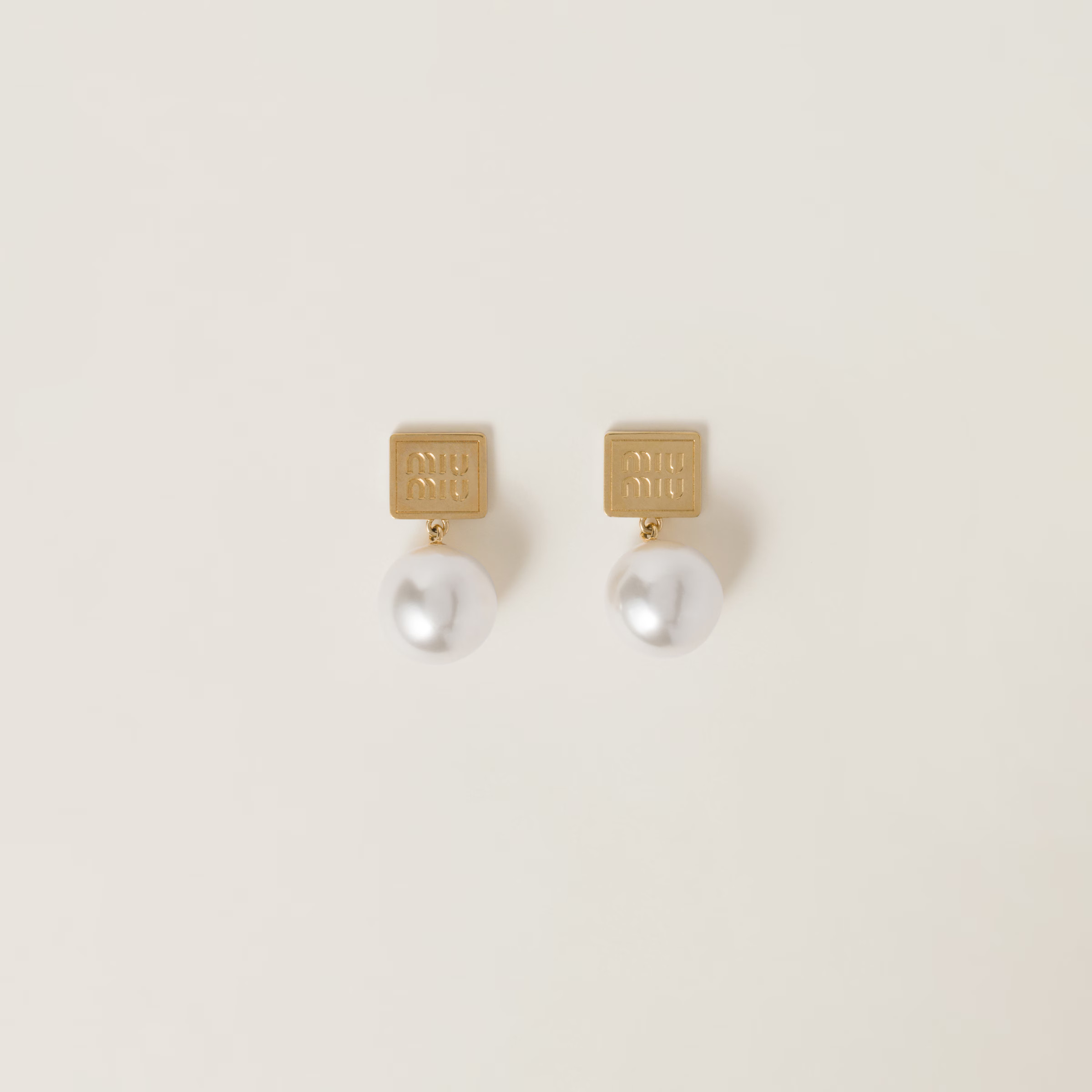 Gold/cream Metal And Synthetic Pearl Earrings | Miu Miu | Miu Miu US
