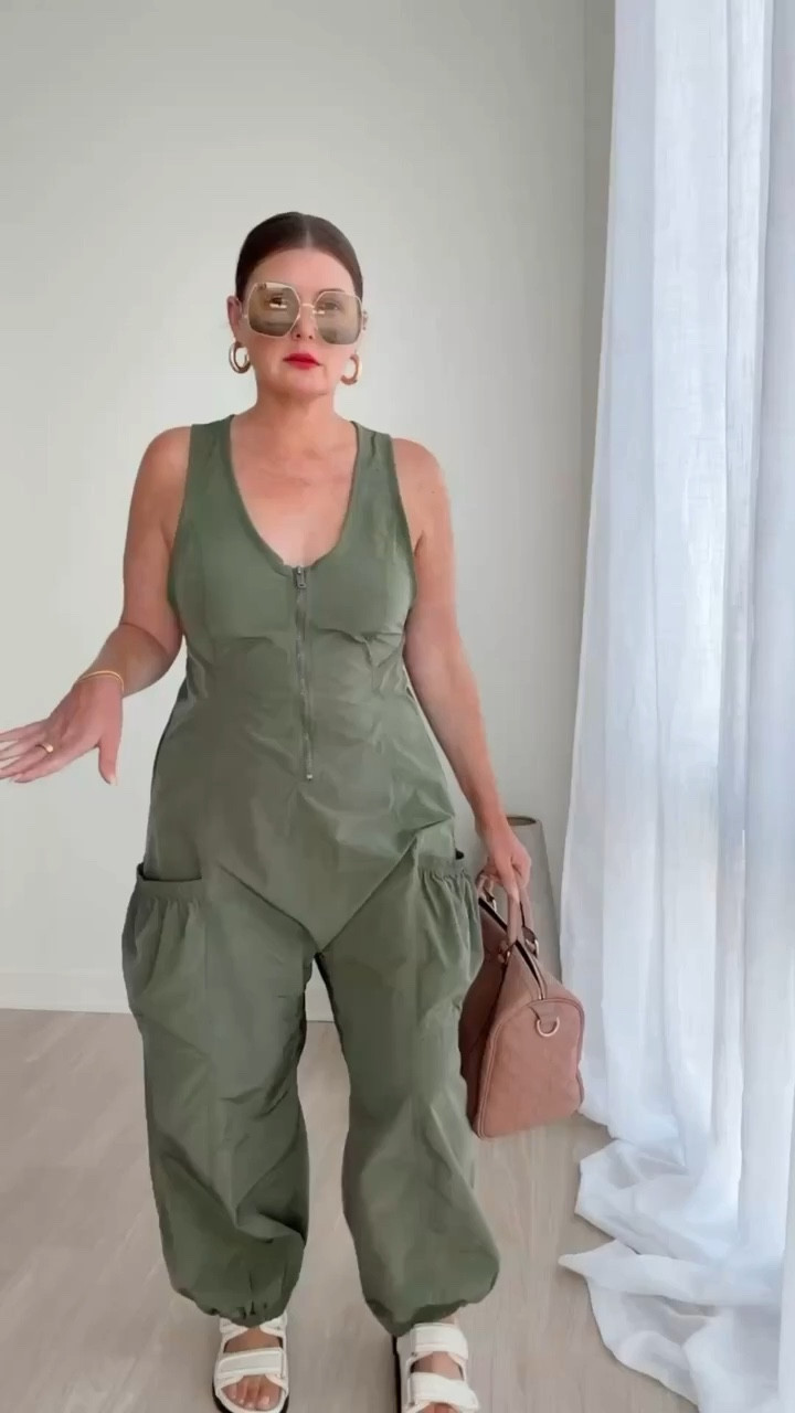 Spring outfit 
Jumpsuit with an open back



#LTKootd #LTKActive #LTKSeasonal