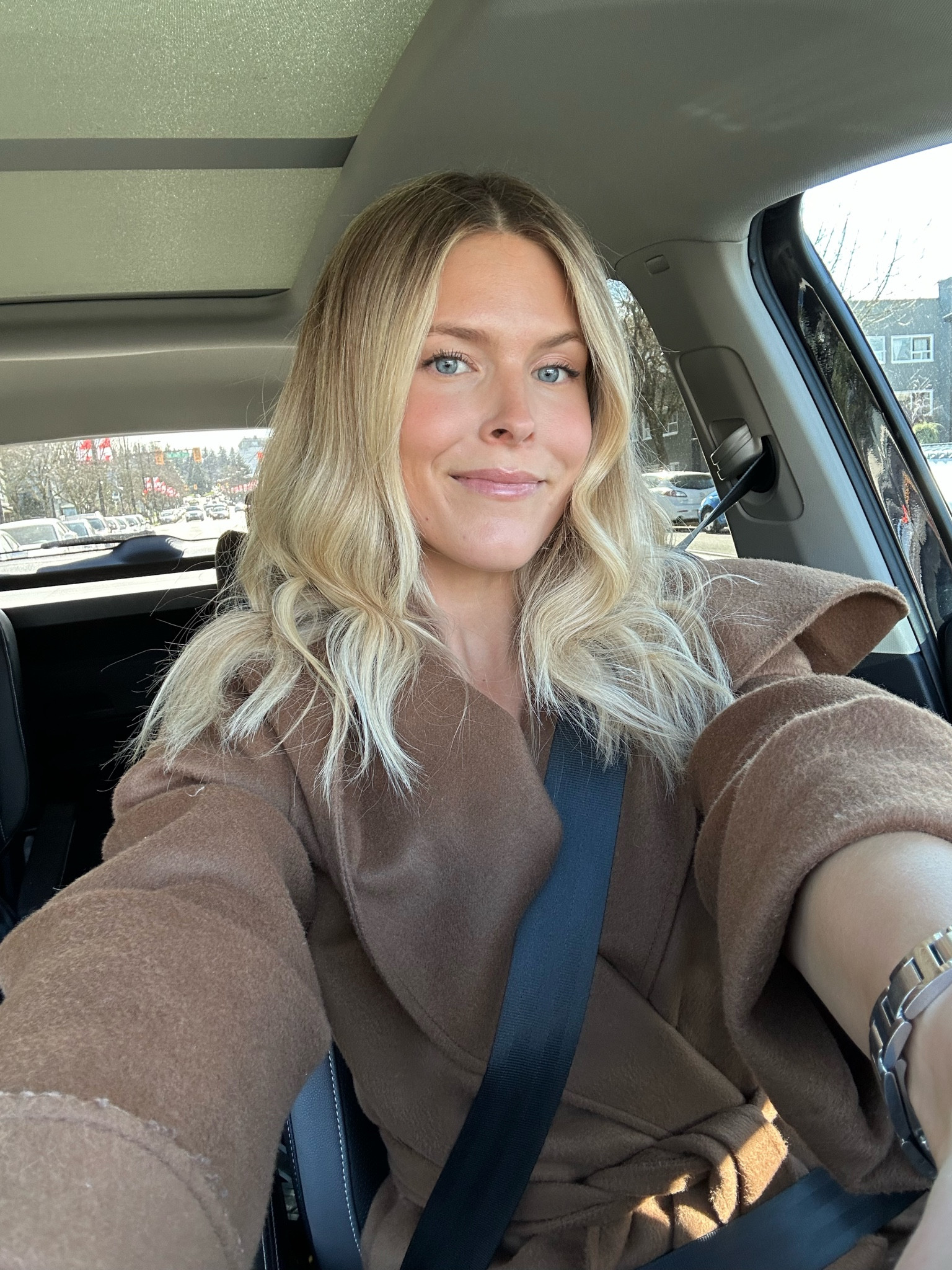 current makeup routine 💓

ilia super serum skin tint KAI ST6.5
merit minimalist DUNE
summer fridays lip butter balm VANILLA BEIGE
charlotte tilbury lip liner PILLOWTALK
diorshow 090 BLACK
stila convertible color cream blush LILLIUM
make up forever microfinishing powder
merit minimalist and stila blush applied with merit BRUSH
agent nateur brow serum

le labo JASMIN 17

drybar detox dry shampoo 

#LTKunder100 #LTKunder50 #LTKbeauty