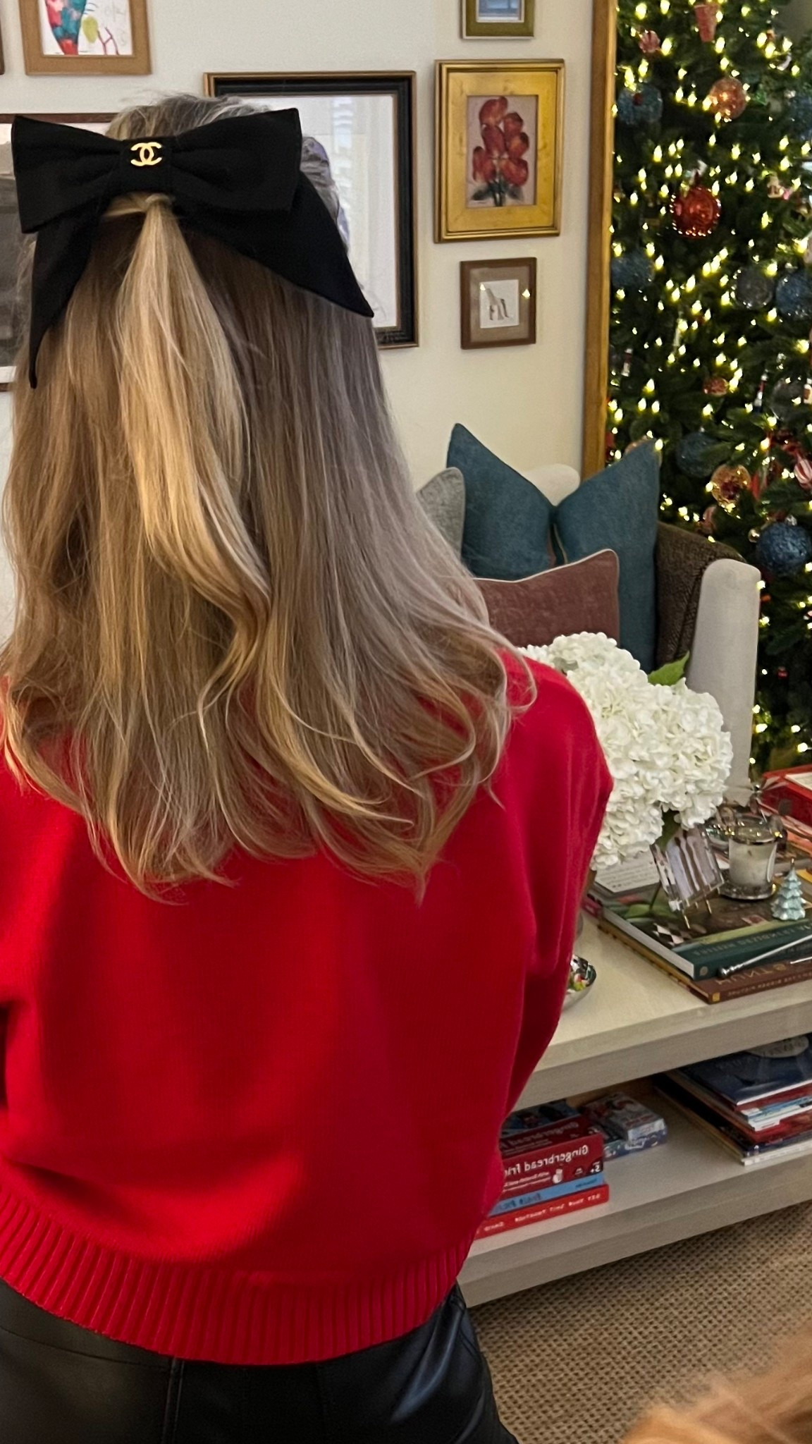 Bow is Back 🖤

#styled #funfinds 

#LTKGiftGuide #LTKHoliday #LTKFindsUnder50