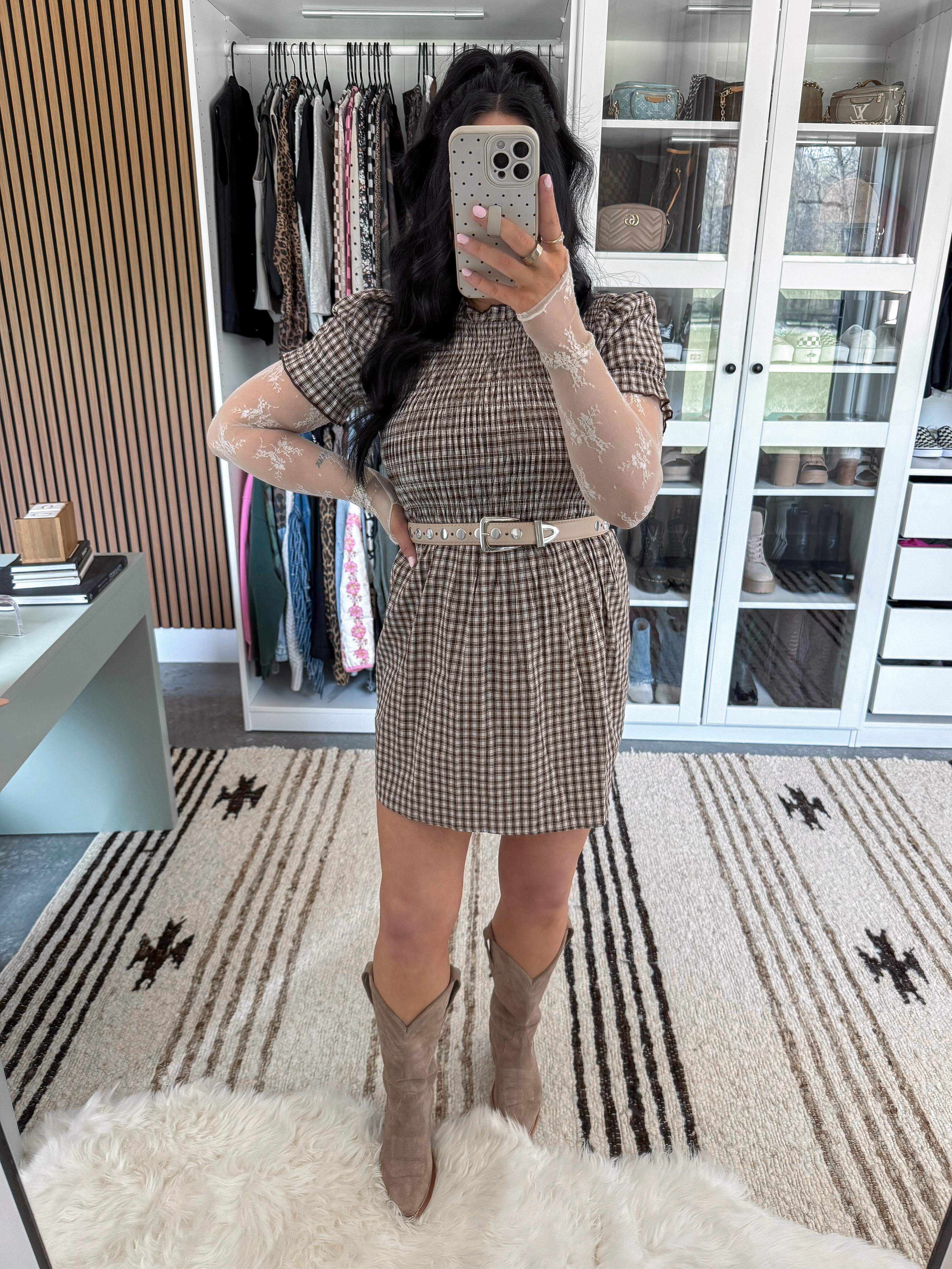 Neutral Western Outfit for Spring 🤍

Lace Top - xs
Dress - xs (works well with the bump! It also has great length, so I folded mine at the waist and covered the fold with the belt to shorten it!)
Belt - 27-31

The cutest western look for your next country concert! I love this plaid mini dress layered over this white lace long sleeve top. Added this studded belt to bring in the waist & finished the look with my Tecovas cowgirl boots! 

 

 

#LTKootd #LTKSeasonal #LTKBump