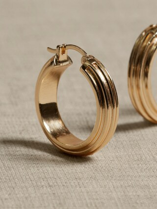 Large Ridge Hoop Earrings | Banana Republic Factory