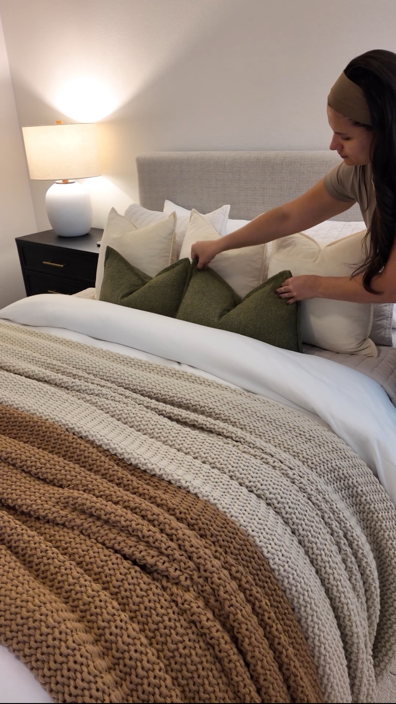 Fall decor 🍂 | Master bedroom 

#LTKSaleAlert #LTKHome #LTKSeasonal