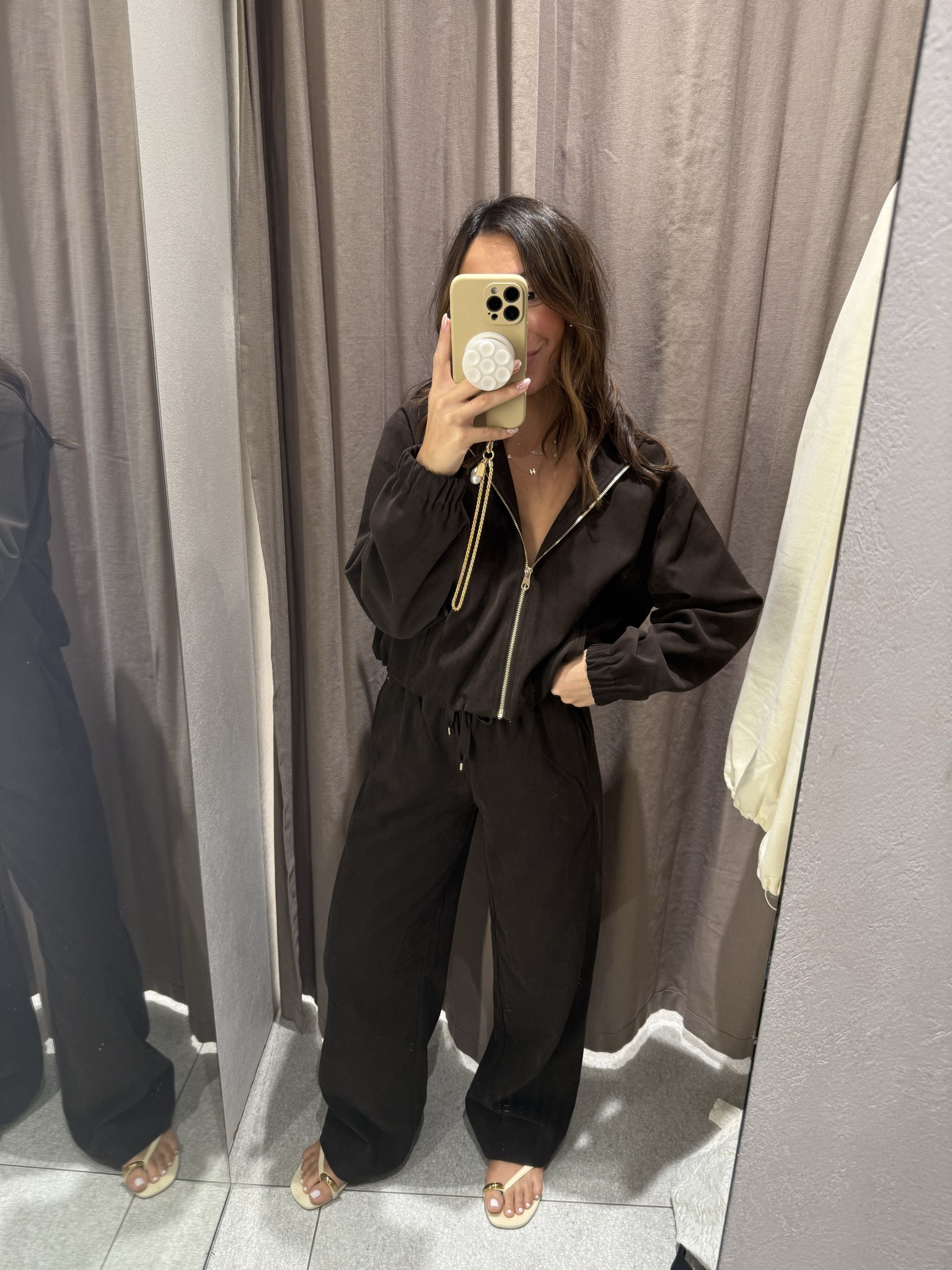 Small top and xs pants!