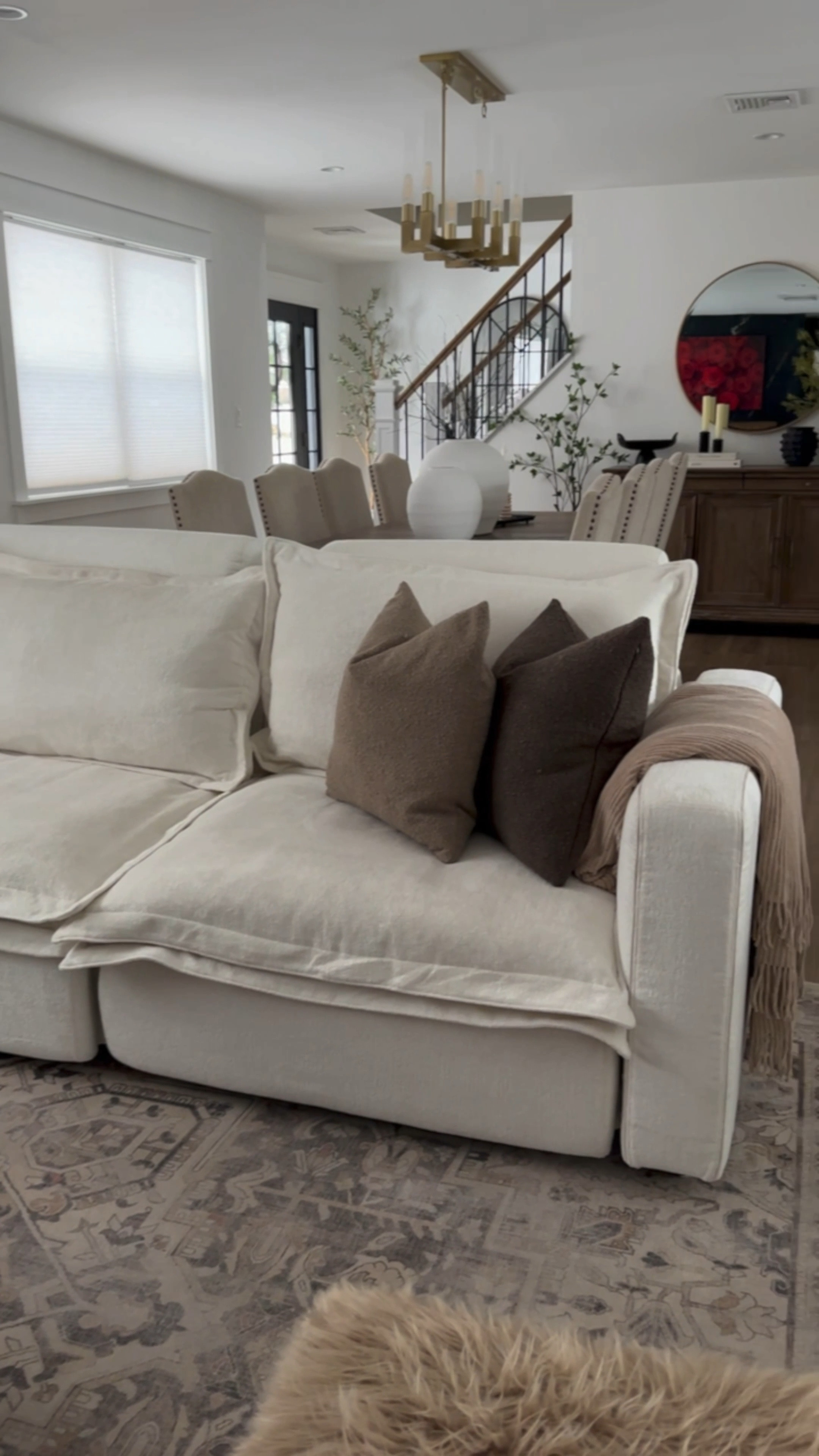 ✨ President's Day Sale—30% OFF sitewide with code COZY30

Reclining sectional. Modular sofa. Recliner. Couch. Neutral modern living room. Interior design. Homebody sofa. Home decor  living room Inspo home decor  

#LTKHome #LTKWatchNow #LTKSaleAlert