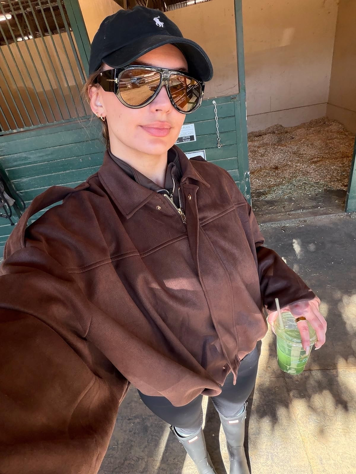 today’s barn outfit 🐴 🤍 this jacket is everything I’ve ever needed 😍

#LTKfitnessgoals #LTKdayinmylife #LTKootd