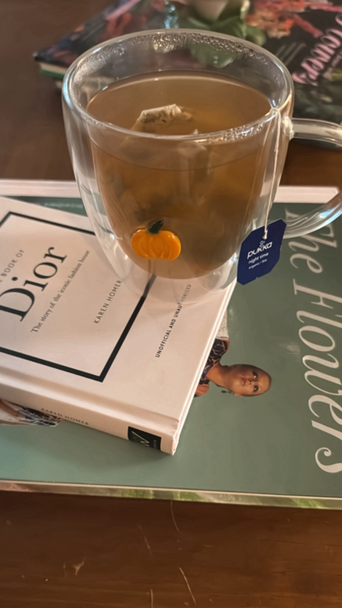 Nightly tea 🫖 🍂🎃🦢

#LTKHome #LTKFindsUnder50