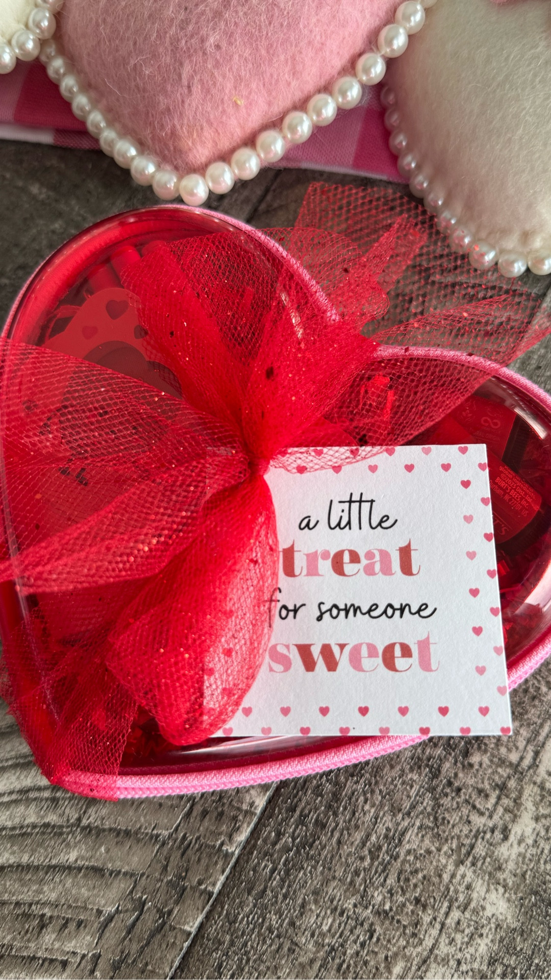 A Valentine’s teacher gift ♥️

#LTKSeasonal #LTKmomlife