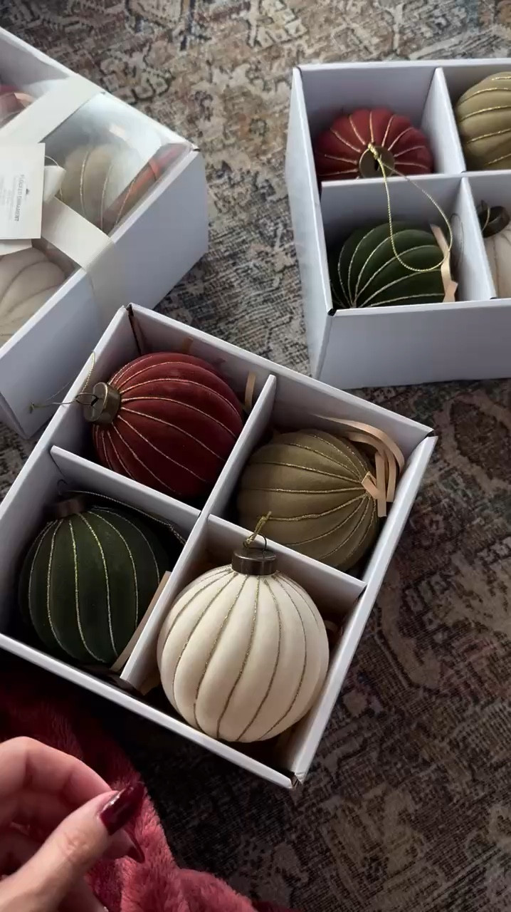 These flocked velvet ornaments from Target 🤩👏🏼

Christmas tree ornaments, Christmas ornaments, velvet ornaments, target finds, target Christmas, Christmas decor, target, Christine Andrew 

#LTKHome #LTKHoliday #LTKWatchNow