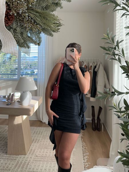 night out with the girls ootd 
black rosette abercrombie skirt set, red princess polly bag, hair up, outfit inspiration, ootn inspo, black knee high boots from amazon