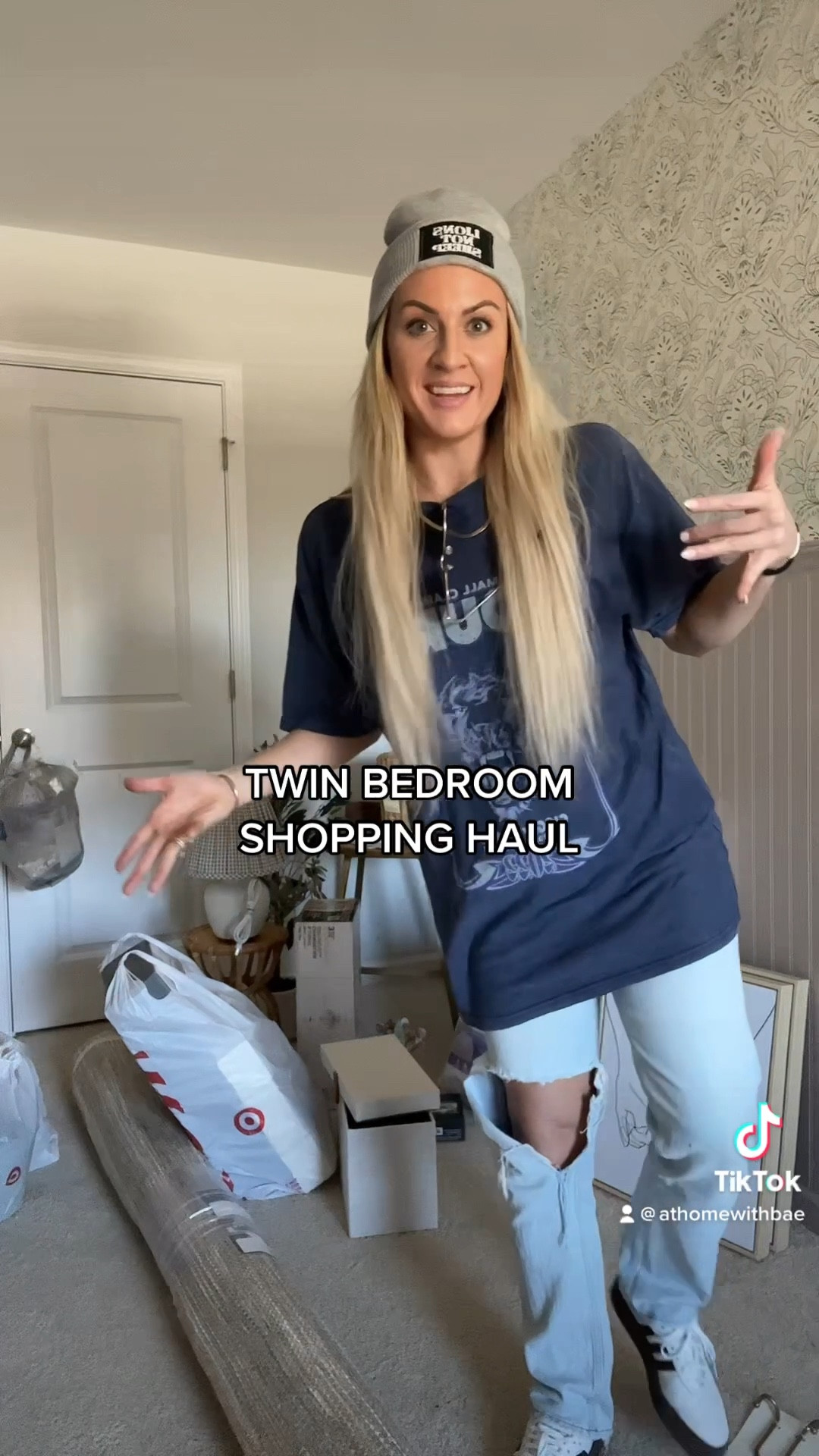 Twin bedroom shopping haul 👧🏼👧🏻 Linked most things shown in the video. #homedecor #kidsbedroom #LTKhome