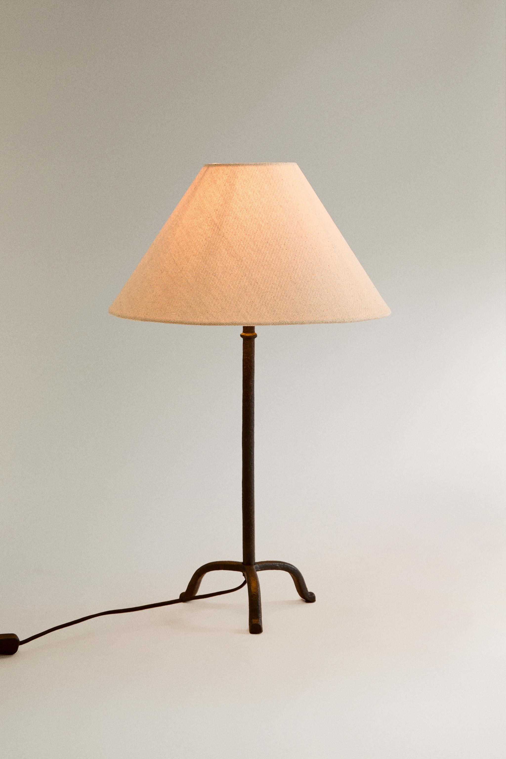 TRIPOD BASE TABLE LAMP | Zara US