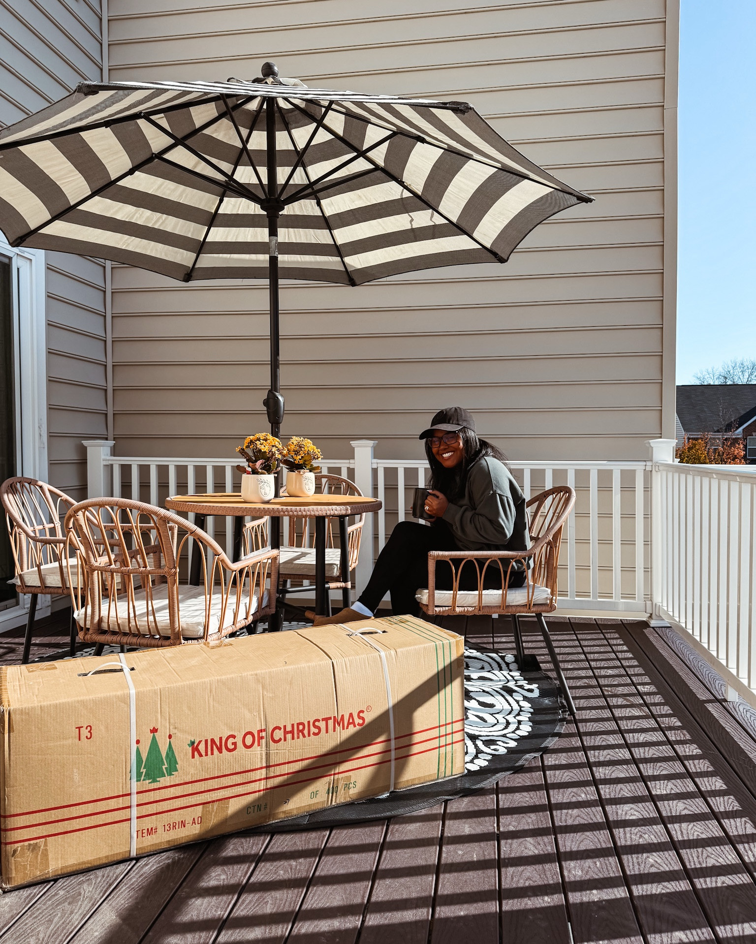 Our King of Christmas 8’ Noble Flock Tree is here 🎄✨ It comes pre-lit with 600 warm white LED lights and the most beautiful snowy flocking

#LTKHoliday #LTKHome #LTKSeasonal