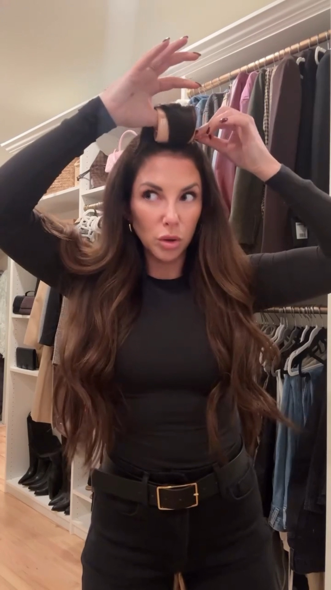 a lil casual all black outfit hates to see me comin 🖤🤝🏼 #ootn

Jeans in 6 (30% off code BOXING)
Top tts 
Designer bag code GBCLARK
Similar black heels linked 

#LTKootd #LTKHoliday #LTKgrwm