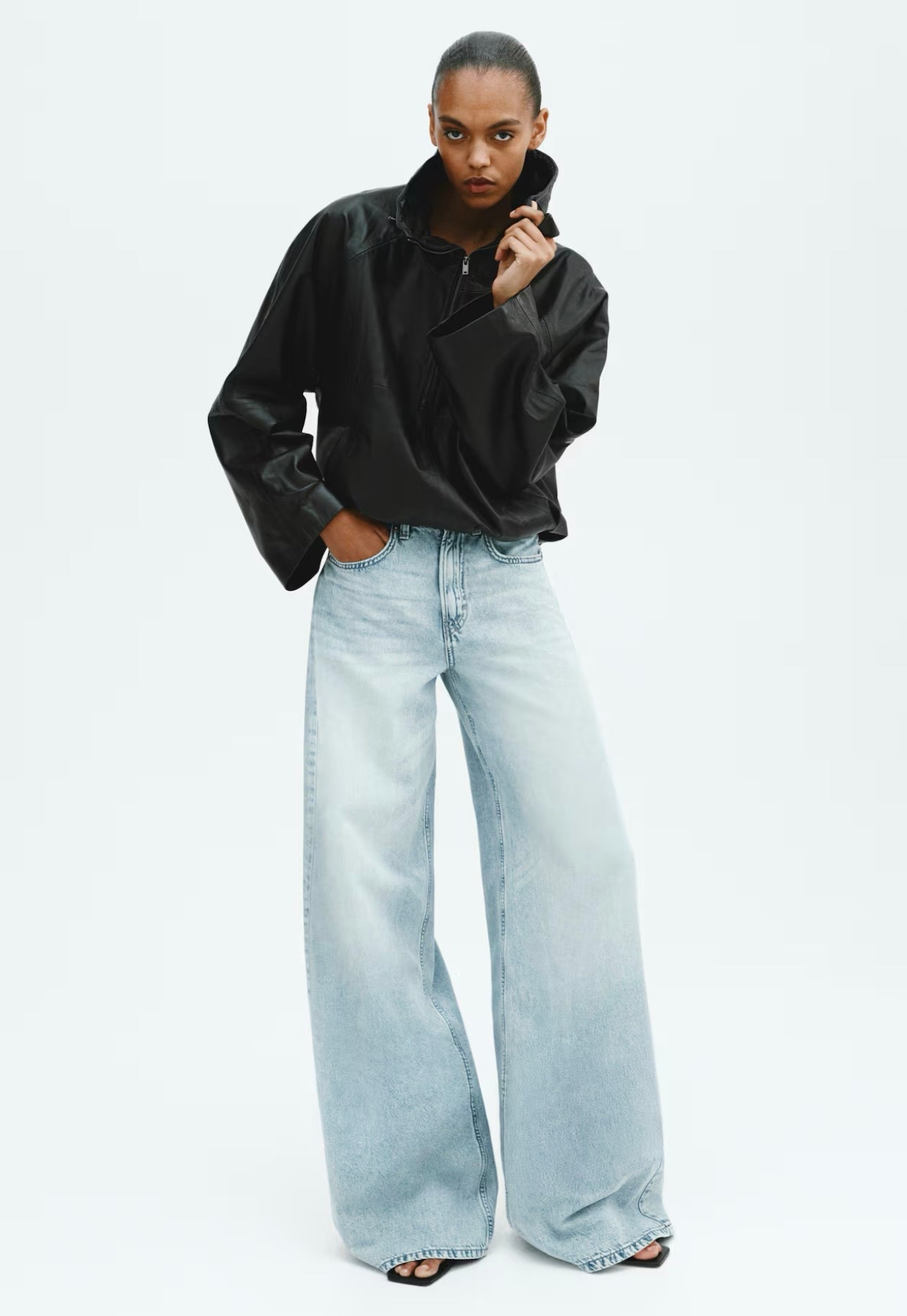 Wide leg jeans under $50!

#LTKSaleAlert #LTKootd #LTKWorkwear