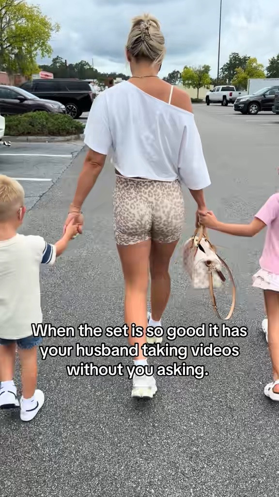 Wearing a medium in the top, outfit is linked on TikTok

#LTKmomlife #LTKootd #LTKActive