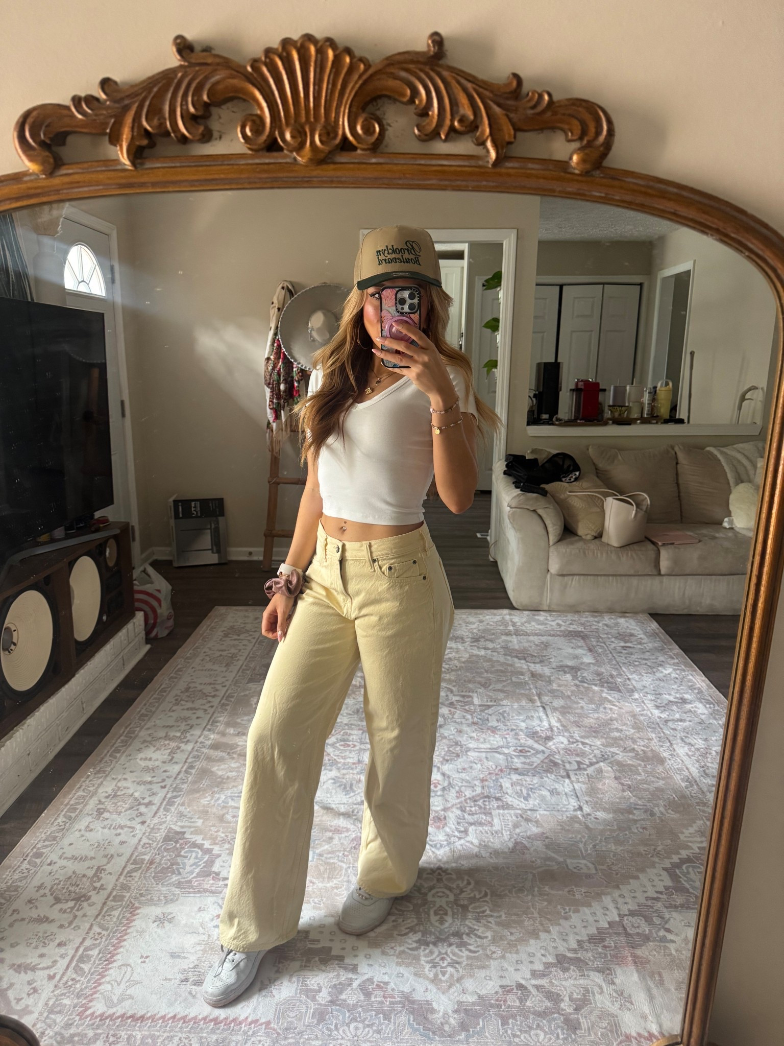 Yellow jean outfit 

#LTKSummerEdit #LTKStyleTip #LTKFindsUnder100