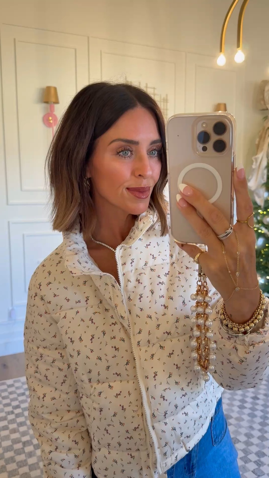 Lightweight puffer jacket - size M
So so cute!!



#LTKFindsUnder100 #LTKFindsUnder50 #LTKSeasonal