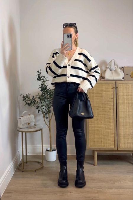 loving this stripe cardigan, I’m wearing it with some coated faux leather leggings but if would love really cute with jeans too! 

#LTKeurope #LTKfit #LTKitbag