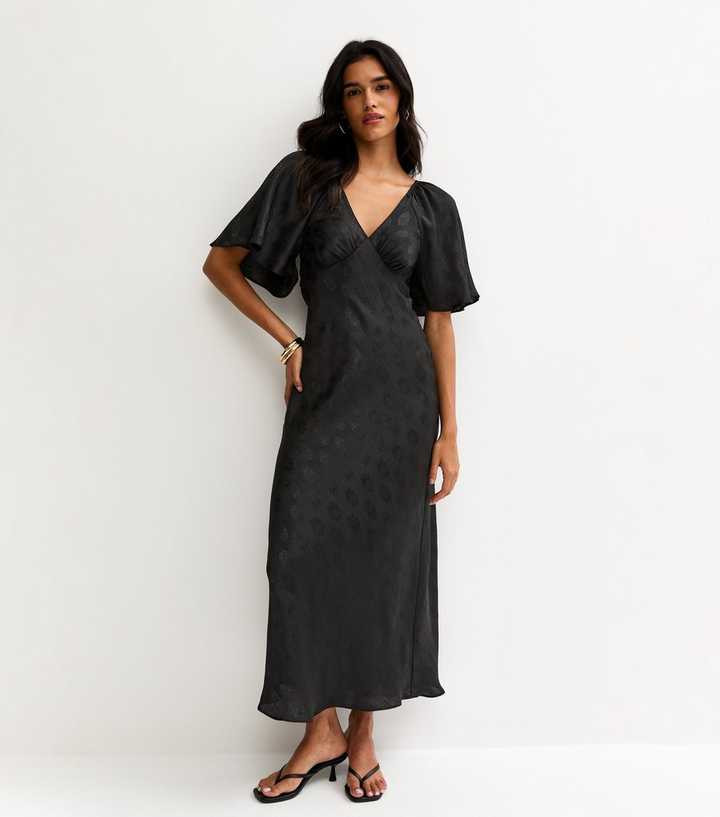 Black Paisley Pattern Jacquard Flutter Sleeve Midi Dress | New Look | New Look (UK)