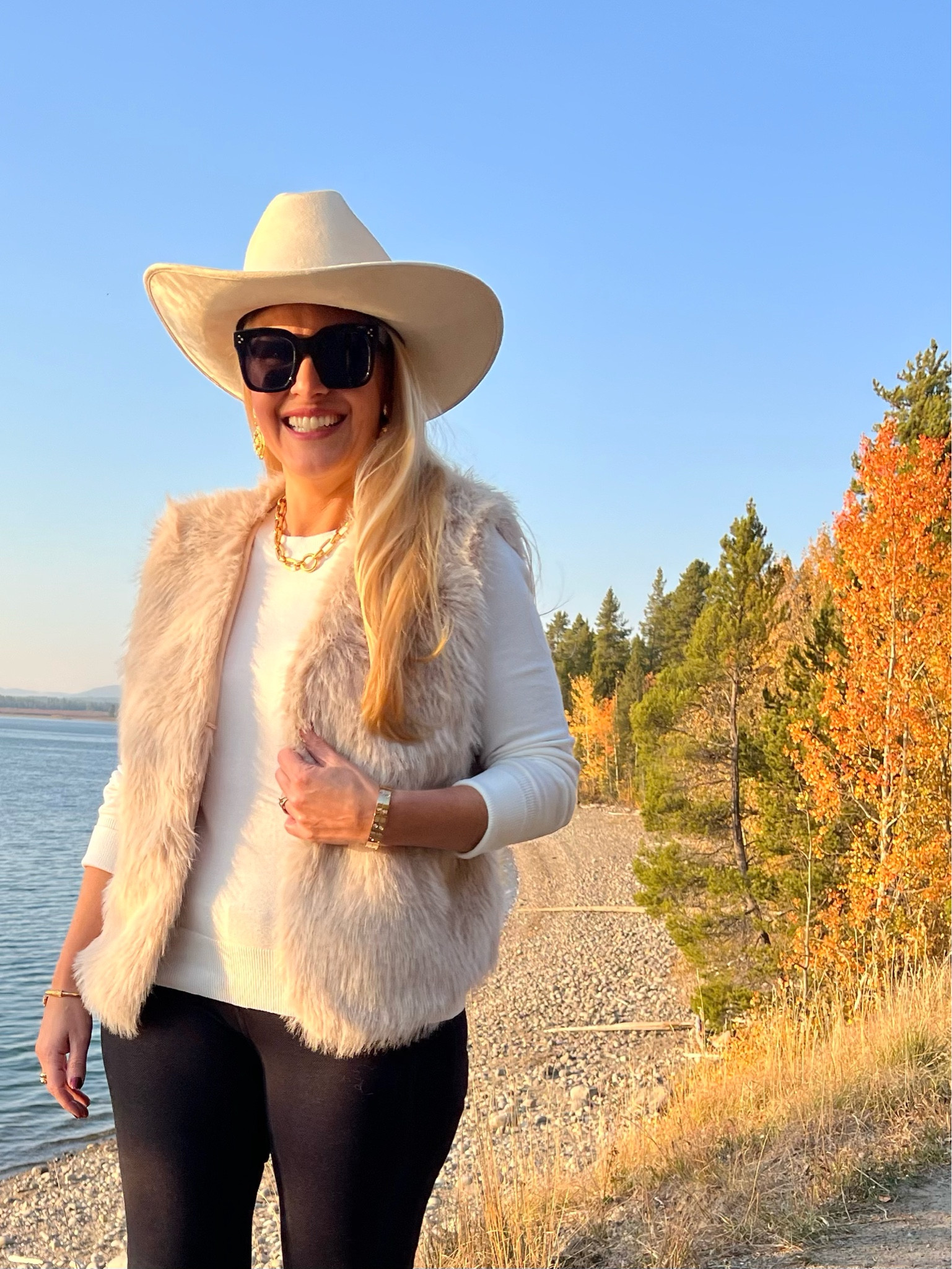 Fall outfits under $100


Faux fur vest medium, denim leggings large, crewneck sweater small


#LTKSeasonal #LTKShoeCrush #LTKStyleTip #LTKItBag #LTKFindsUnder100 #LTKOver40 #LTKMidsize #LTKTravel #LTKWorkwear #LTKU #LTKSaleAlert #LTKFindsUnder50 #LTKHalloween #LTKHoliday #LTKGiftGuide

