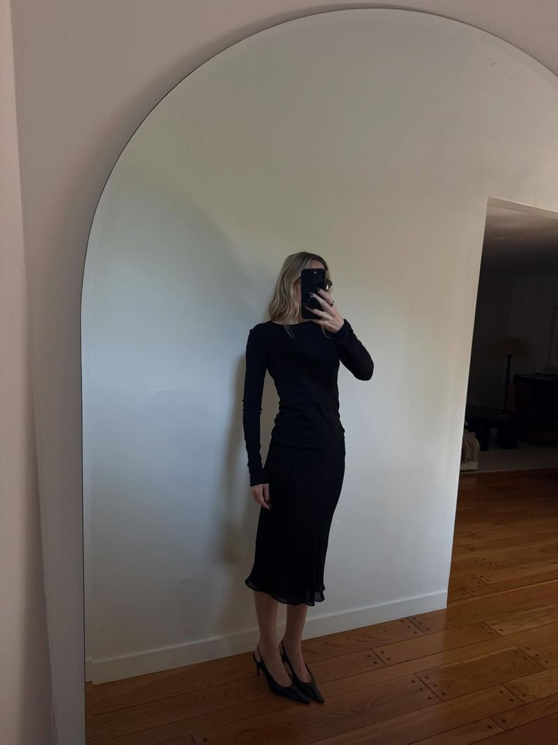 long sleeve tee and knee length skirt #stylist #skirt #longsleeve #kneelength 

 #LTKSpringSale #LTKootd #LTKSeasonal