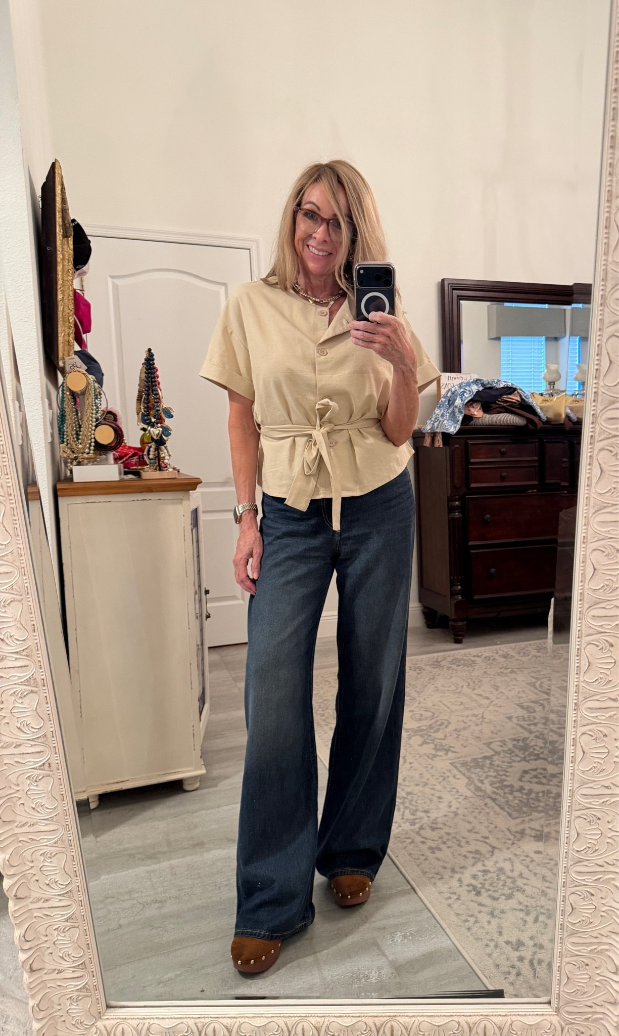 My work from home outfit of the day. Love how comfortable these jeans are!
Fall fashion over 50

#LTKootd #LTKOver40