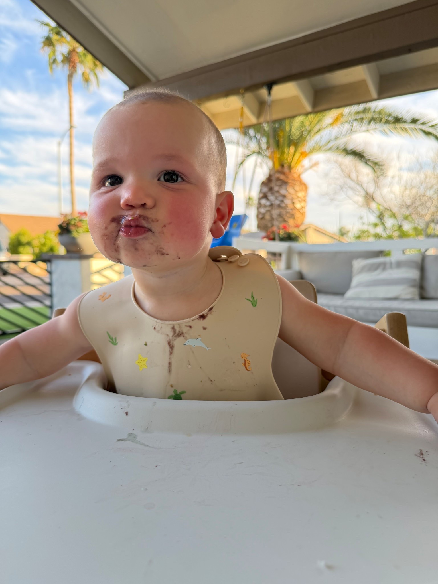 Can’t go anywhere without a bib in hand 😂 I just ordered more of these because I love the pocket and how easy they are to clean! 👶🏼

#LTKfoodie #LTKBaby #LTKmomlife