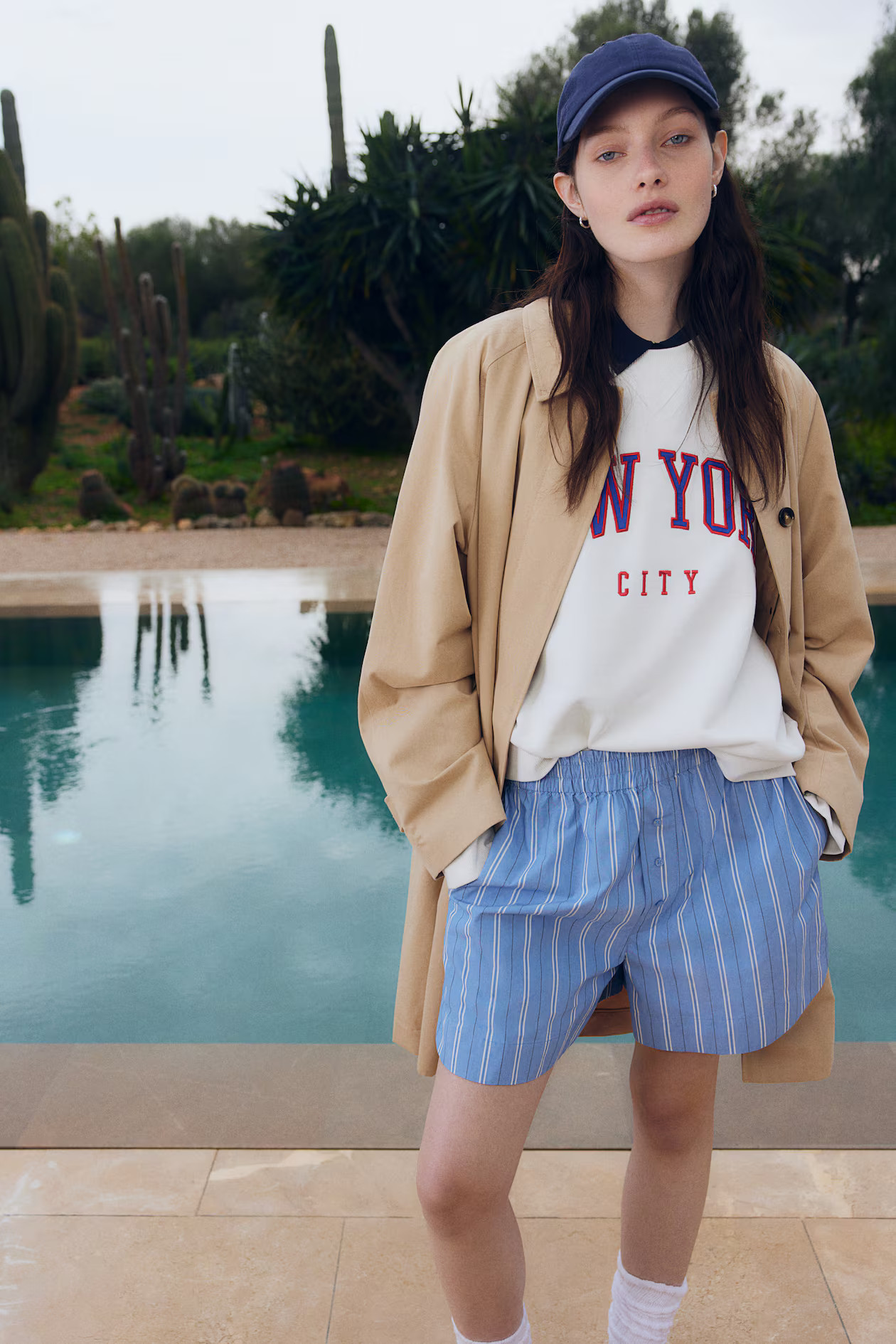 Sweatshirt with Text Motif - White/New York - Ladies | H&M US | H&M (US + CA)