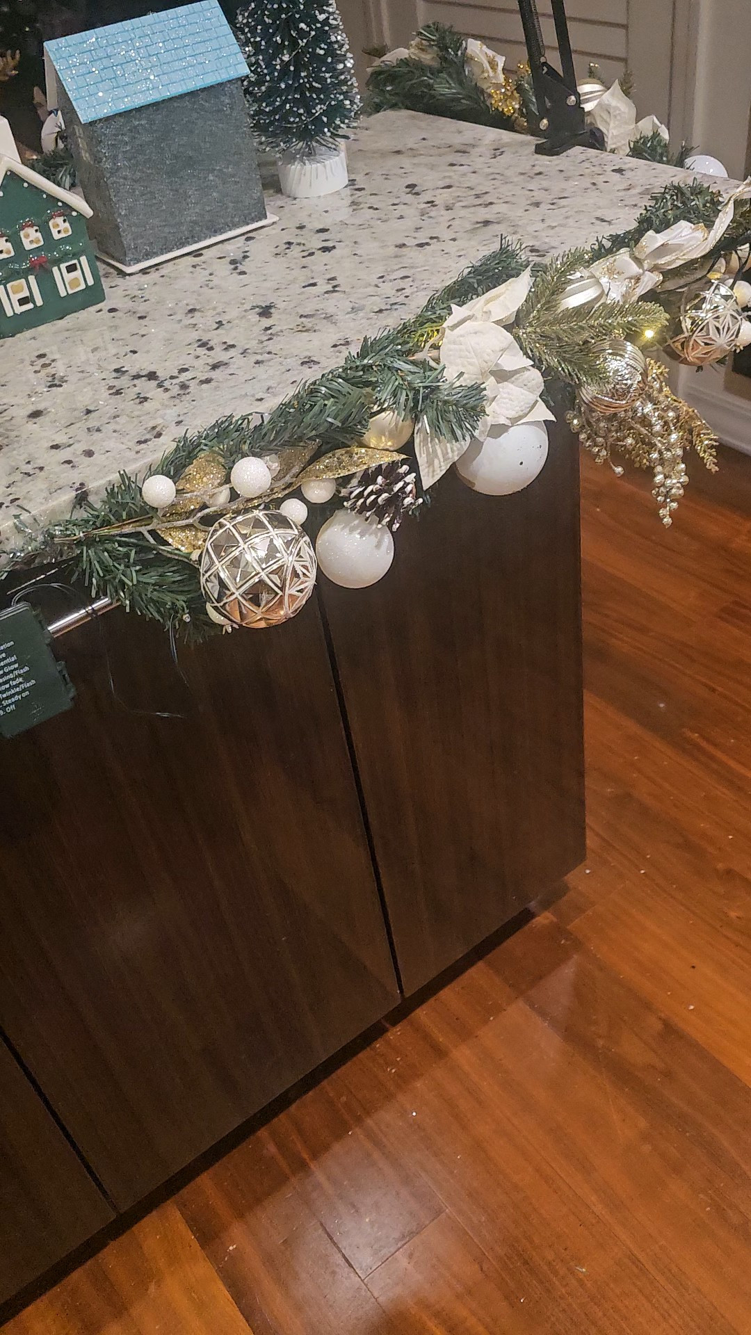 Obsessed w this lighted garland! Target find! 

#LTKHoliday #LTKFindsUnder100 #LTKGiftGuide