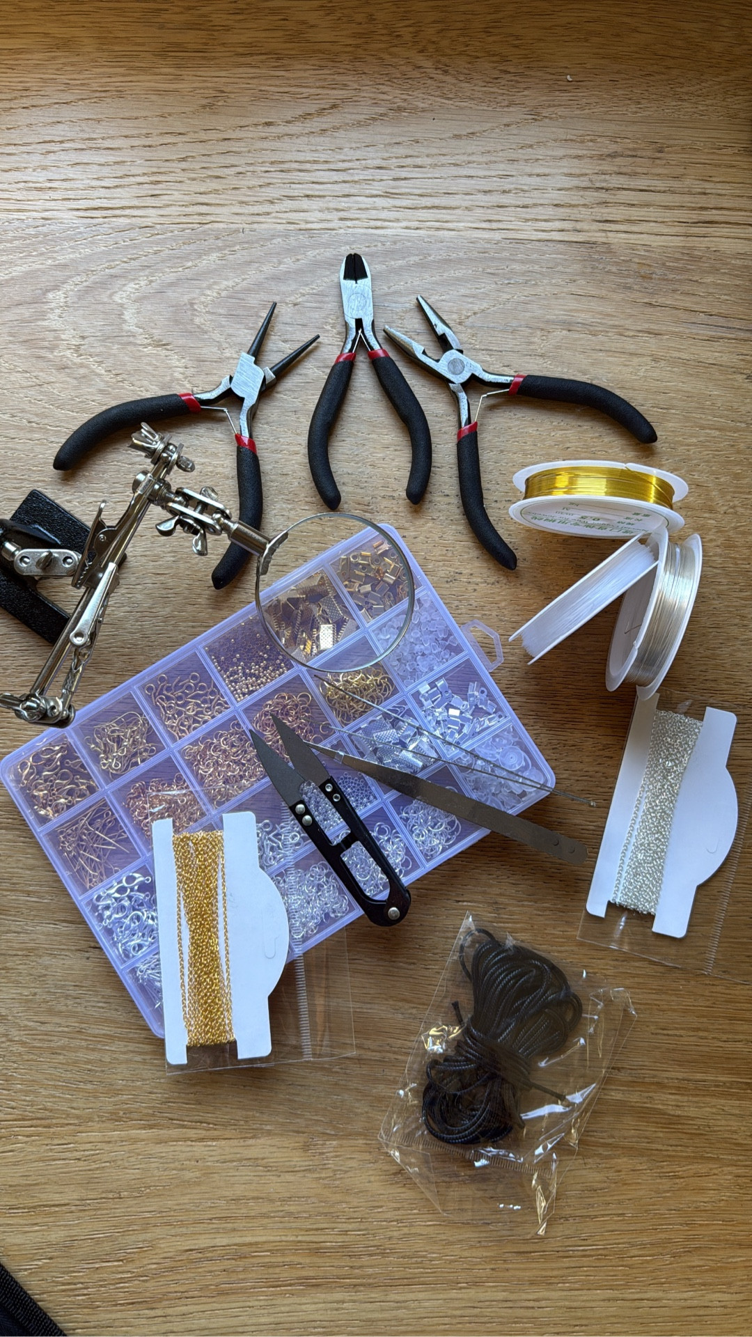 Jewelry making kit! Love it to start making necklaces. 