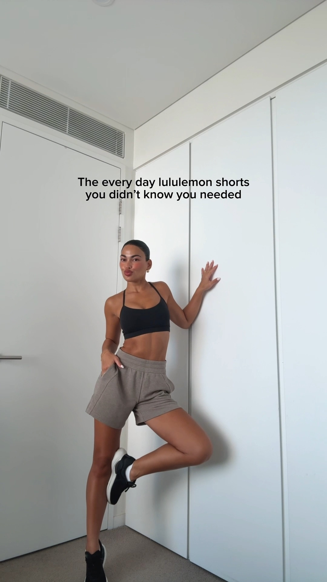 I’m wearing size XS in the shorts and size US 6 (AU 10) in the sports bra 🤍