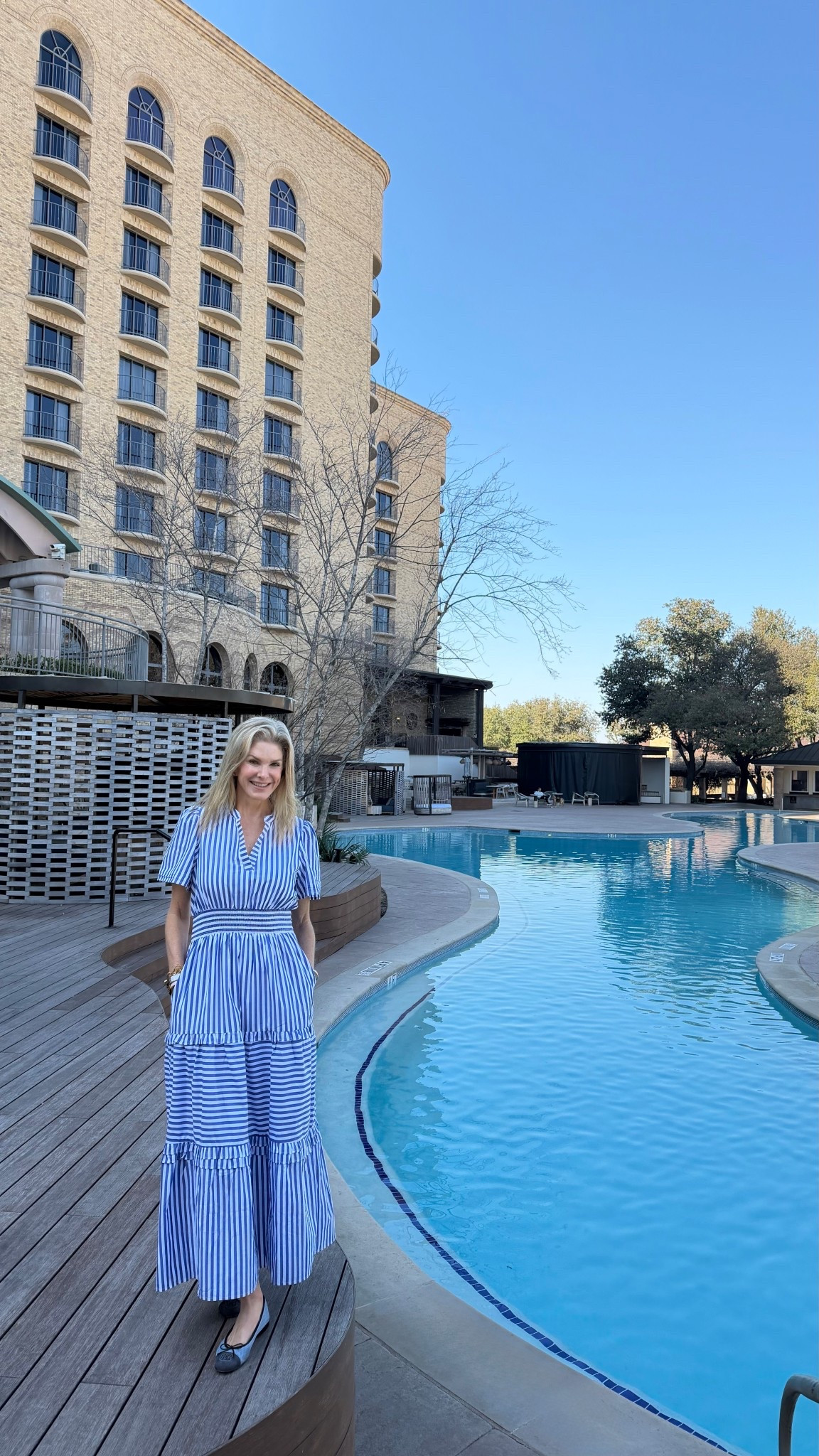The perfect striped maxi dress for spring! Size S

#LTKSeasonal #LTKOver40 #LTKTravel