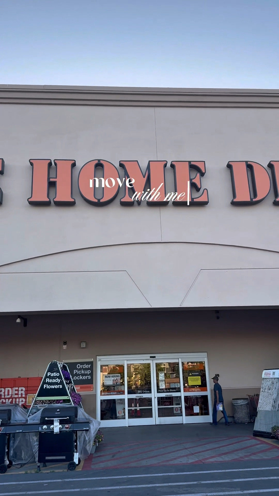 Moving made easy! 

One stop at The @homedepot and I had everything I needed to pack — boxes, tape, bubble wrap, all in one run. 🛒📦 

#TheHomeDepotPartner #TheHomeDepot

Same-day delivery in select areas. Subject to availability.