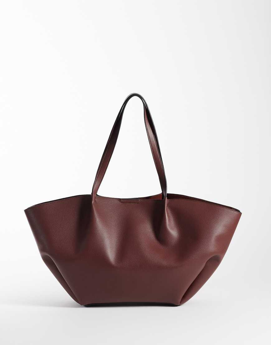 ASOS DESIGN pinched seam bonded tote bag in burgundy-Red | ASOS (Global)