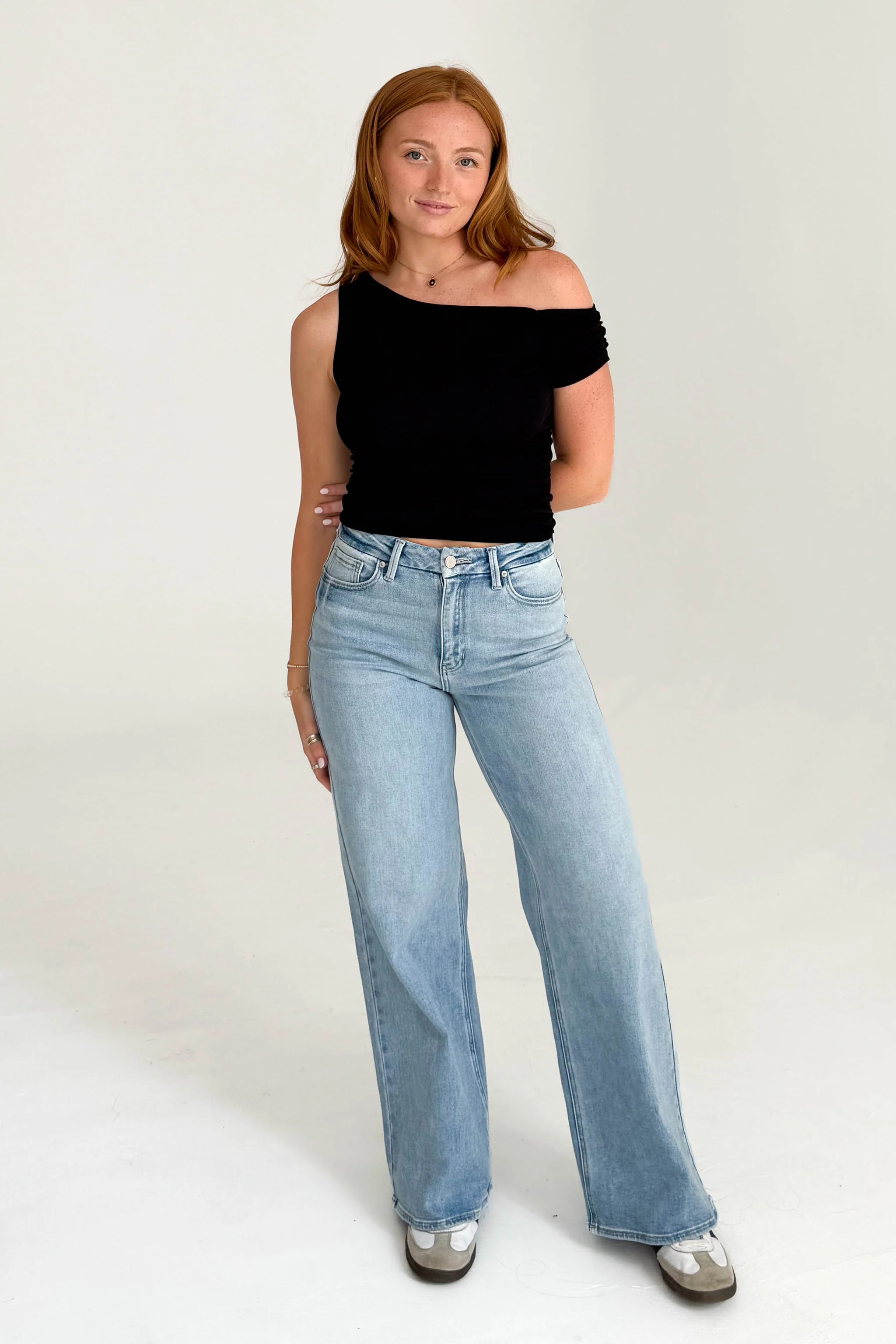 Axel Jeans in Light Wash | Grey Bandit