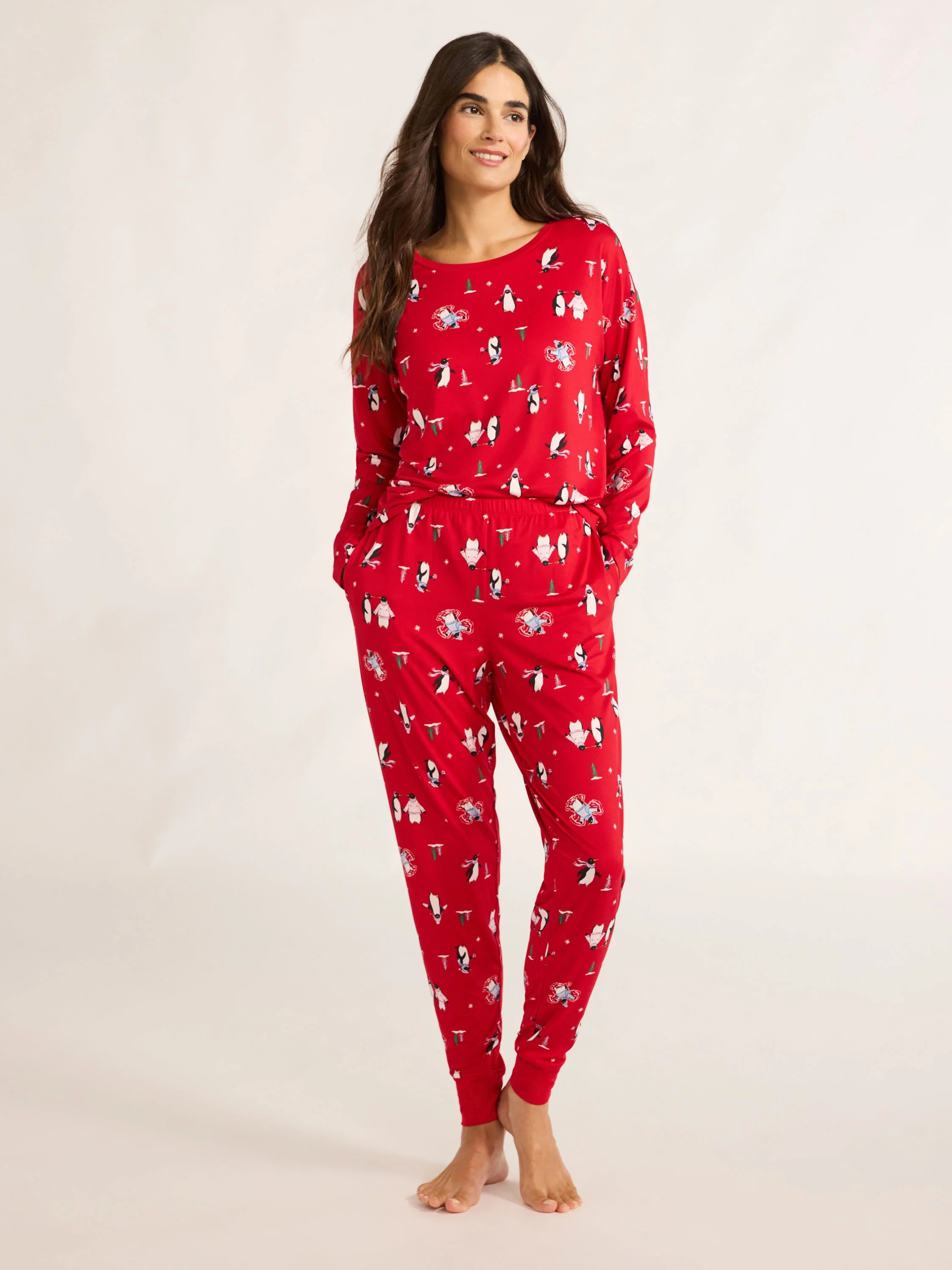Joyspun Women’s Long Sleeve Tee and Jogger Pants Pajama Set, 2-Piece, Sizes S-3X | Walmart (US)