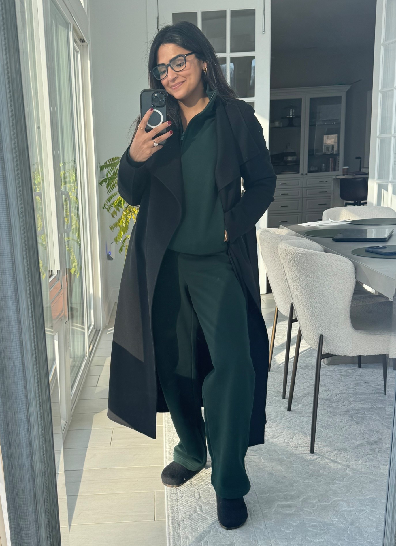 Love this matching set ! Easy everyday mom look in sweatpants ! Also love the Roth clogs for a great slip on shoe !

#LTKootd #LTKmorningroutine #LTKmomlife