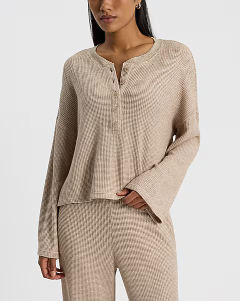 Glitter Waffle Long Sleeve Cropped Henley Tee | Express