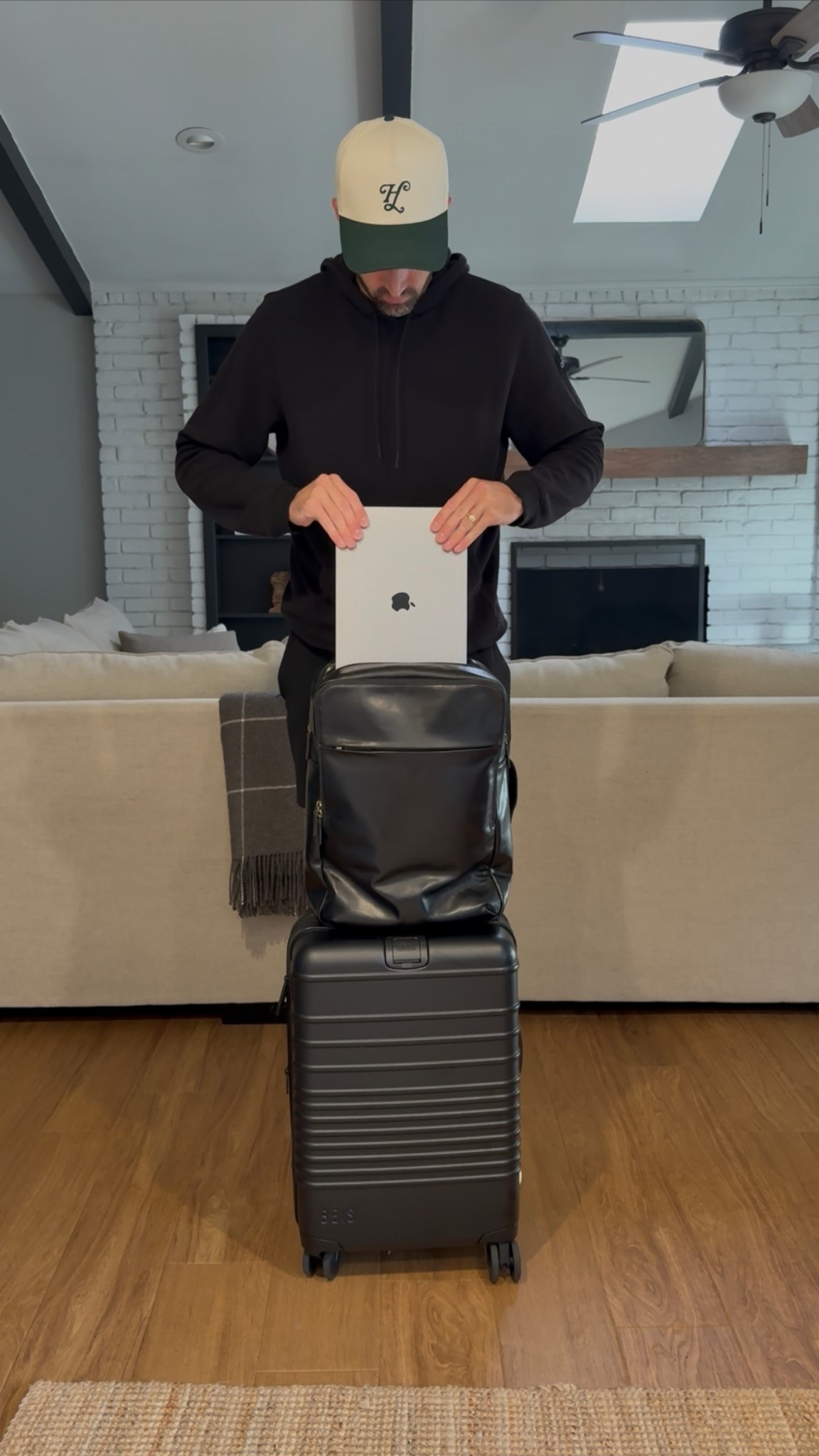 Travel with me to AZ ✈️

#LTKMens #LTKTravel