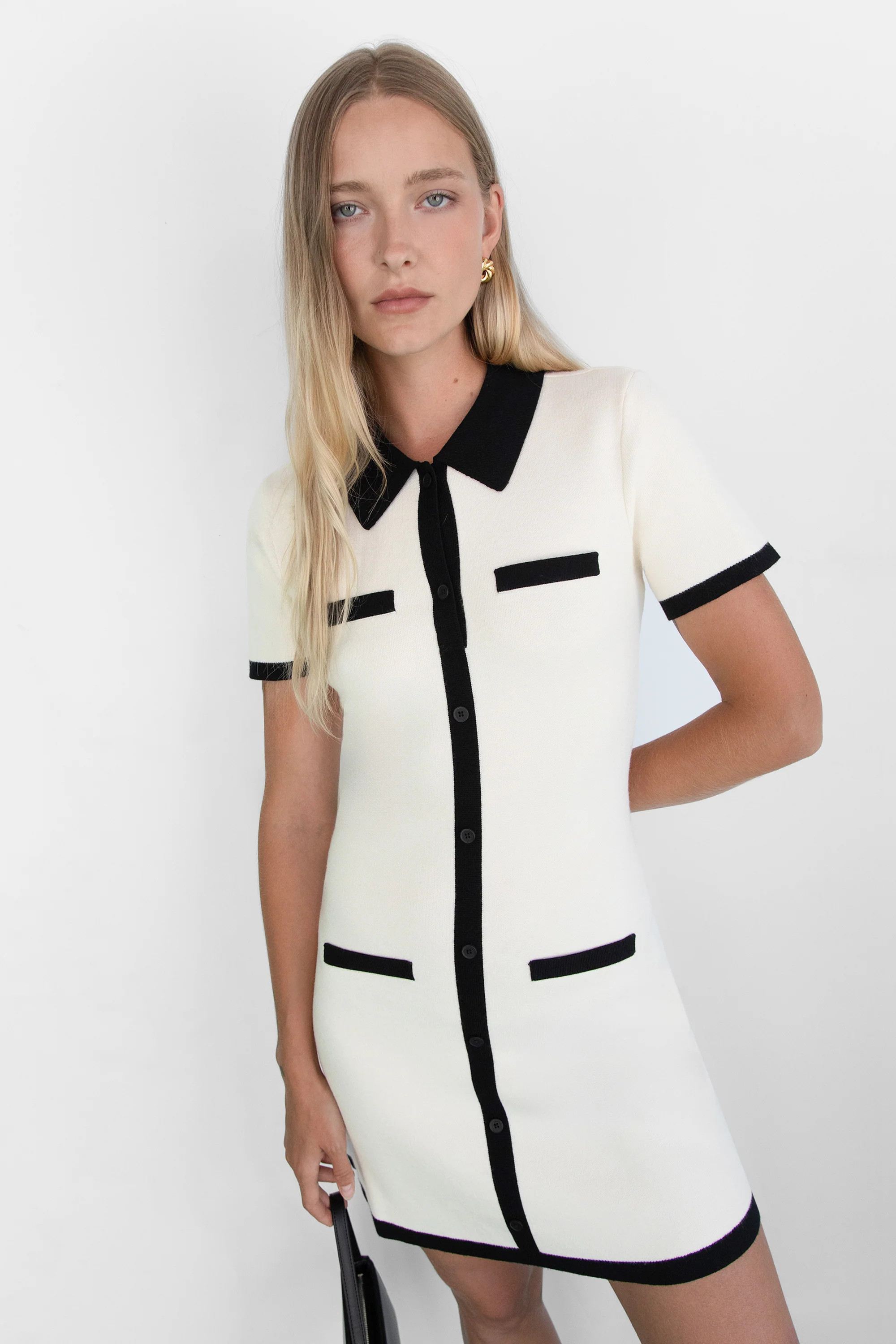 COLLARED CONTRAST TRIM KNIT MINI DRESS | OAK + FORT
