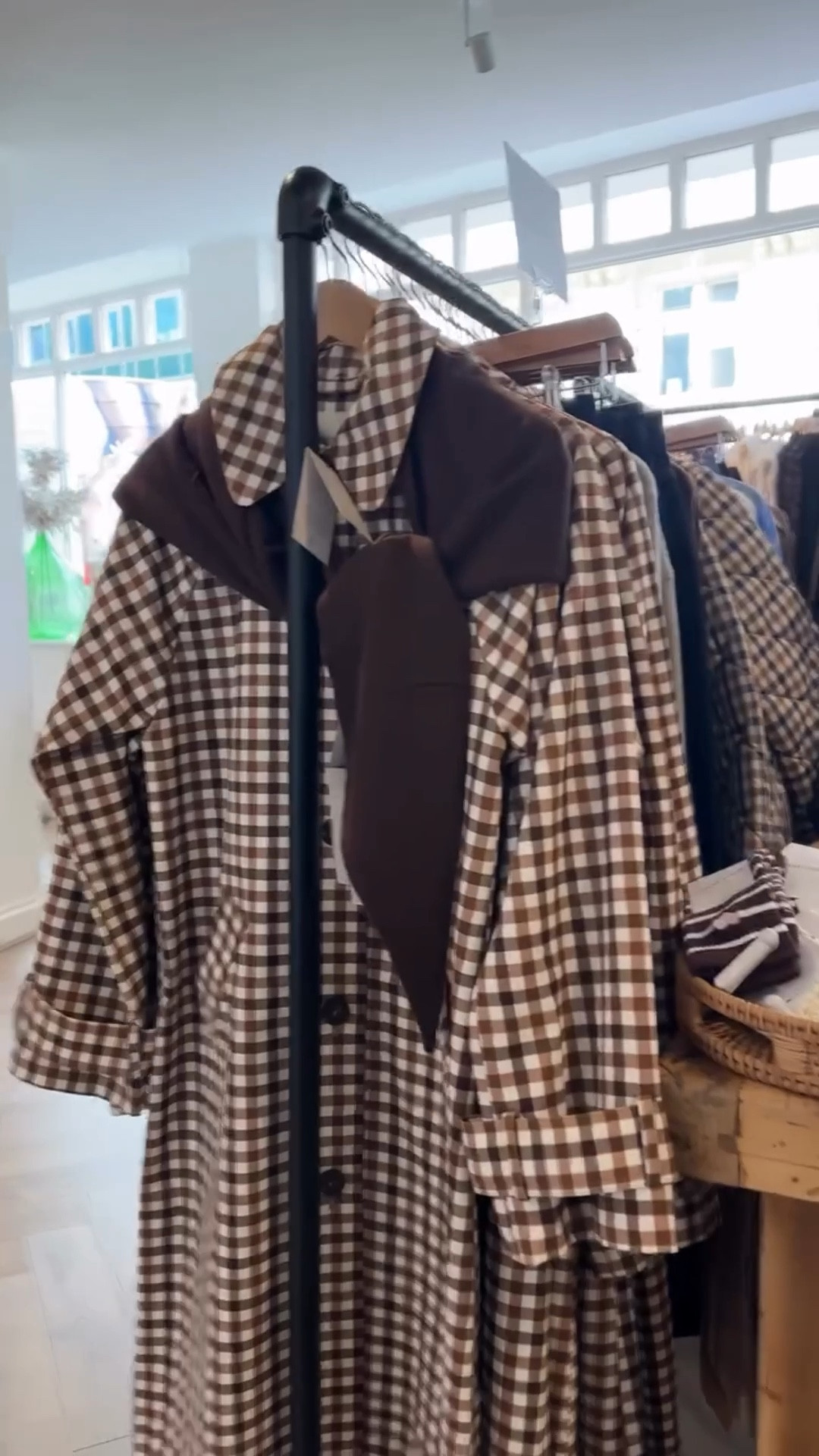 60 days till spring but never to early to pick up a new jacket so I popped in to the new @nobodyschild store in Brighton to try on some of their new in collection. 

I am a uk size 16 / 18 and I am wearing a large 

.. #size16style #springstyling #springcoat #midsizegals 

Comment link for shop he collection.