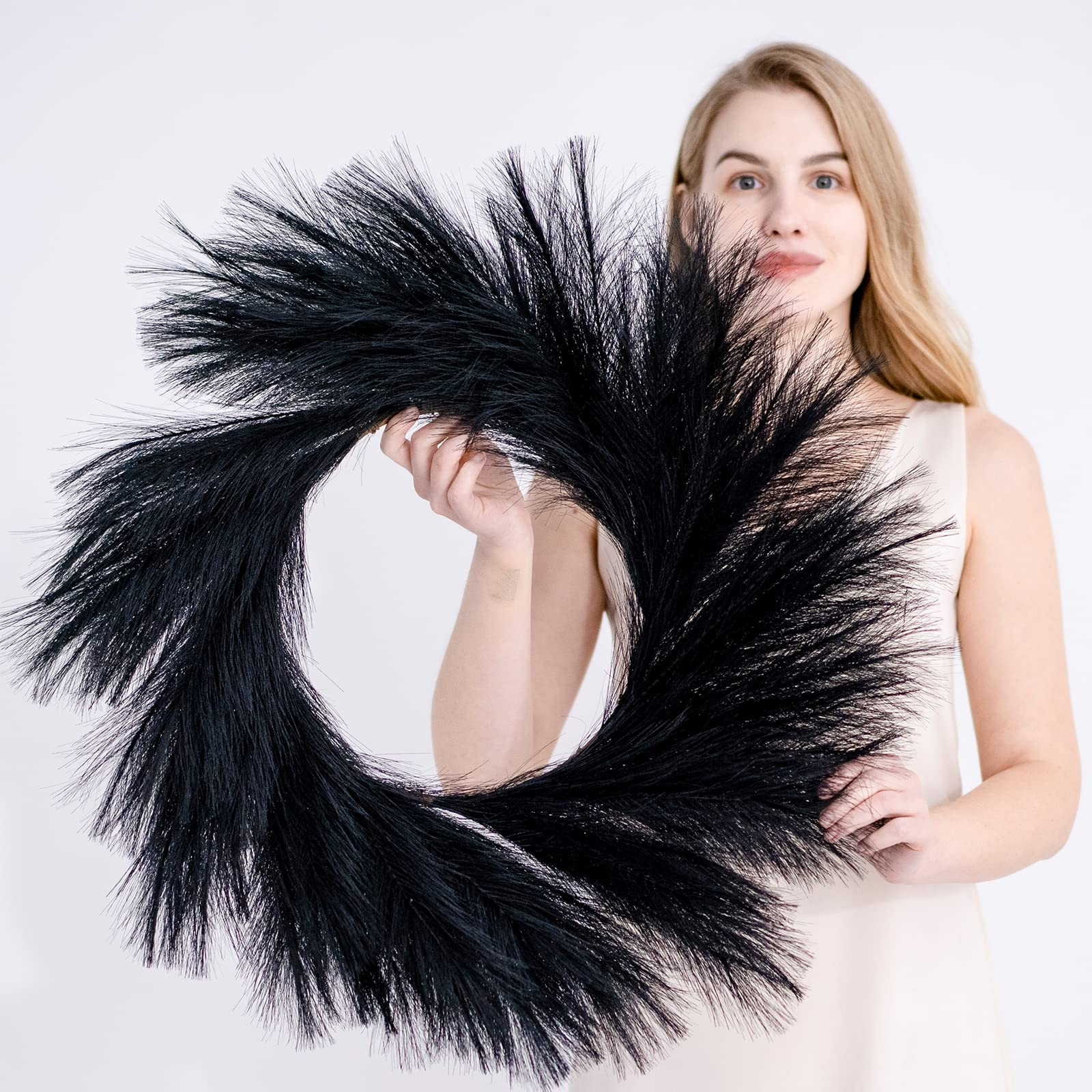 Hananona Artificial Pampas Grass Wreath, 26" Black Faux Pampas Grass Wreath Decor for Halloween Home | Amazon (US)