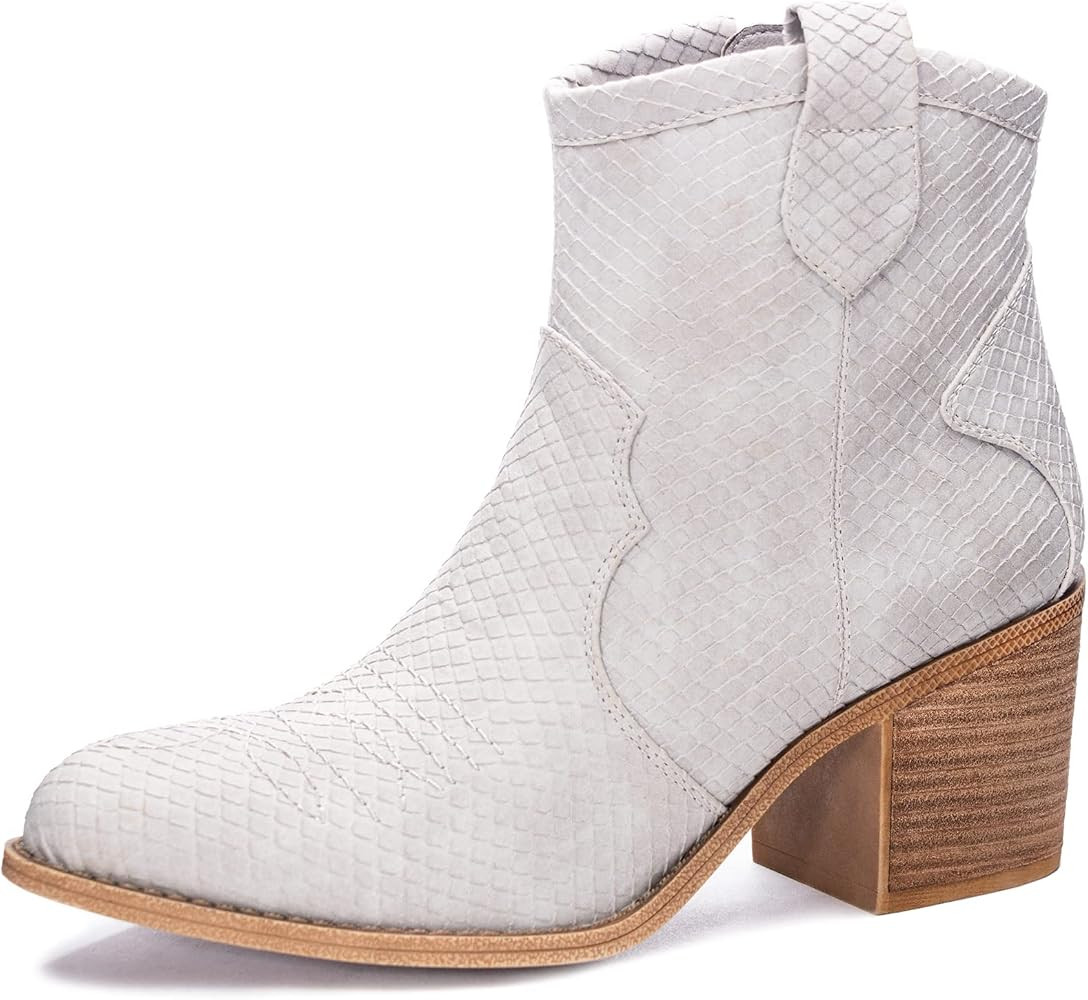 Dirty Laundry Women's Unite Metallic Western Boot | Amazon (US)