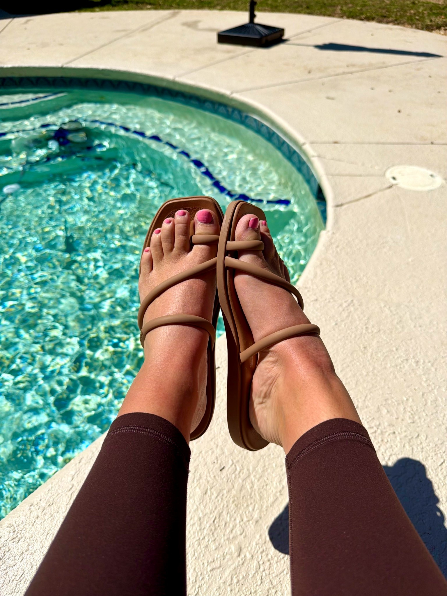 10/10 recommend these sandals!